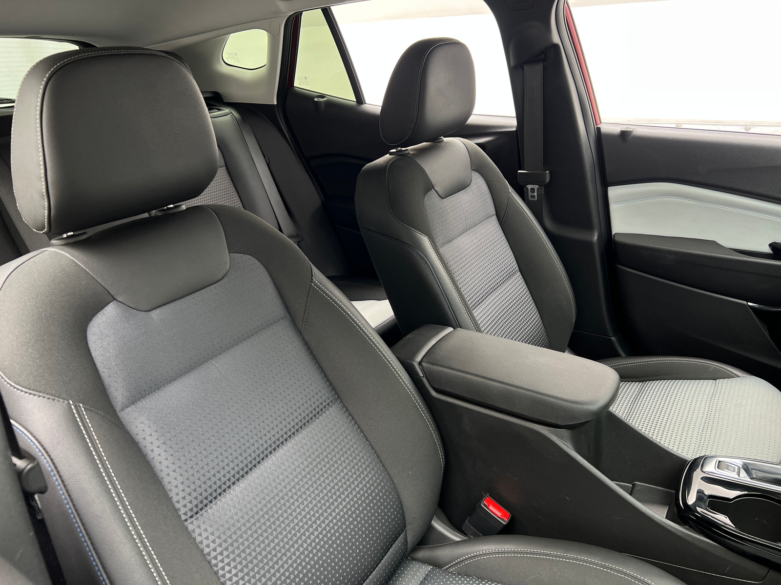 Thumbnail: 2025 Chevrolet Trax - 2