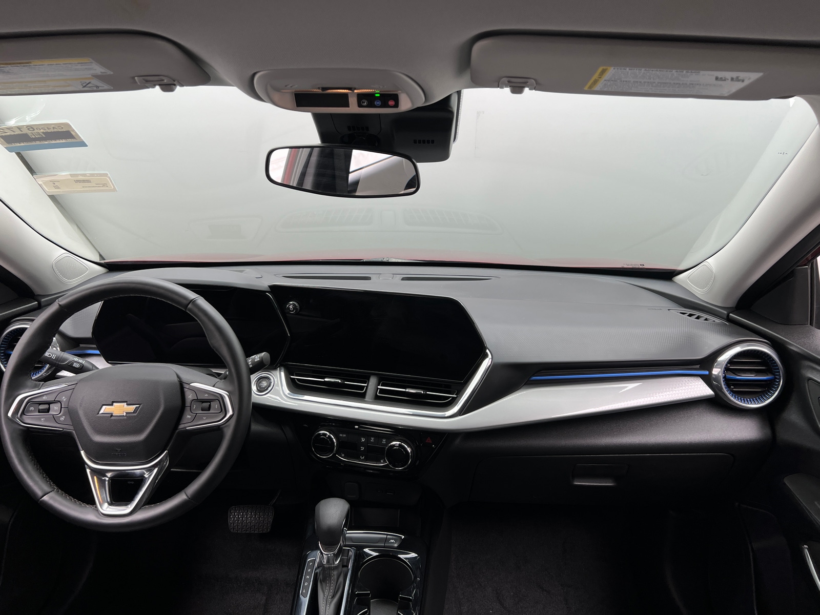 Thumbnail: 2025 Chevrolet Trax - 3