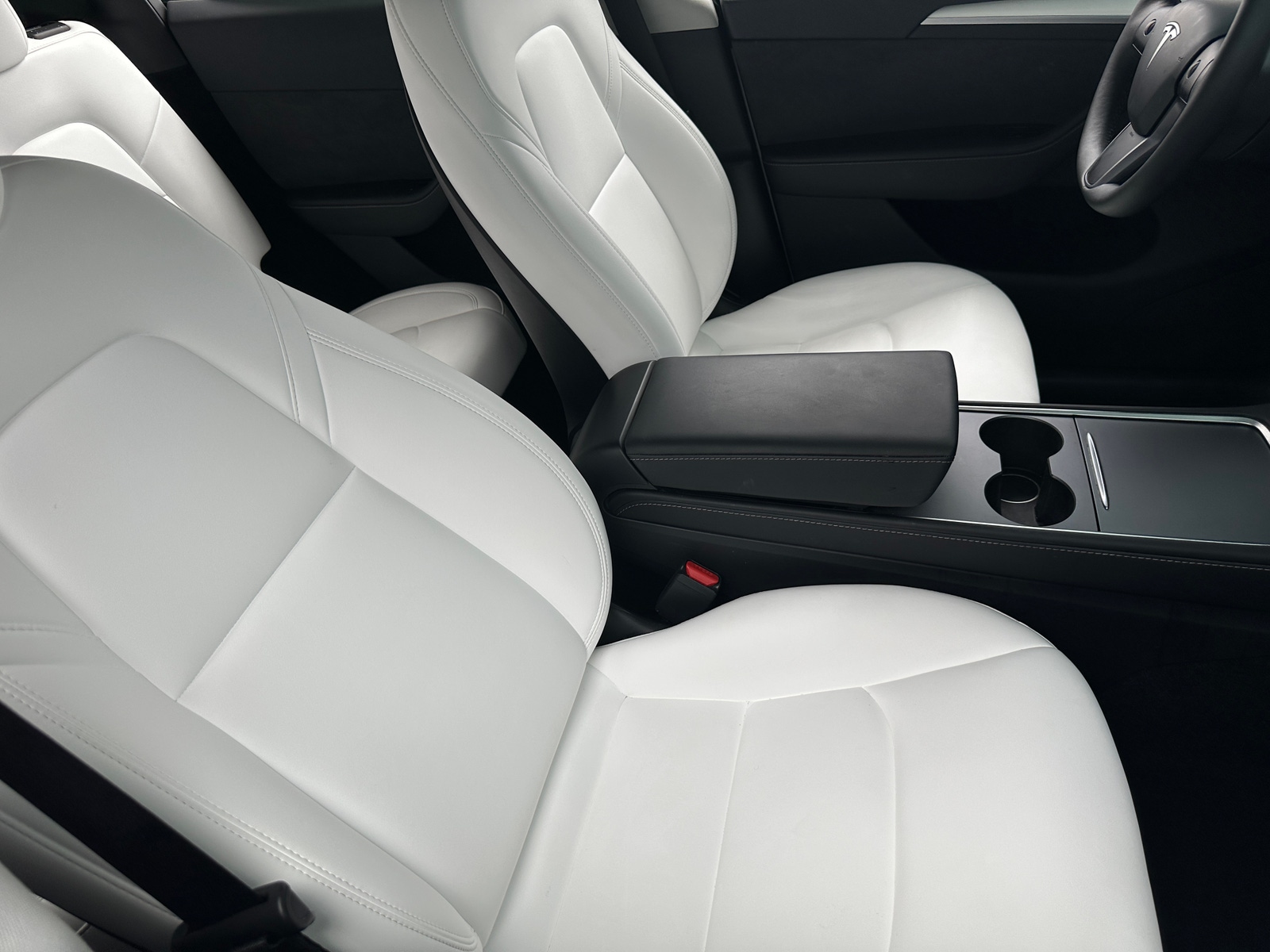 Thumbnail: 2025 Tesla Model Y - 2