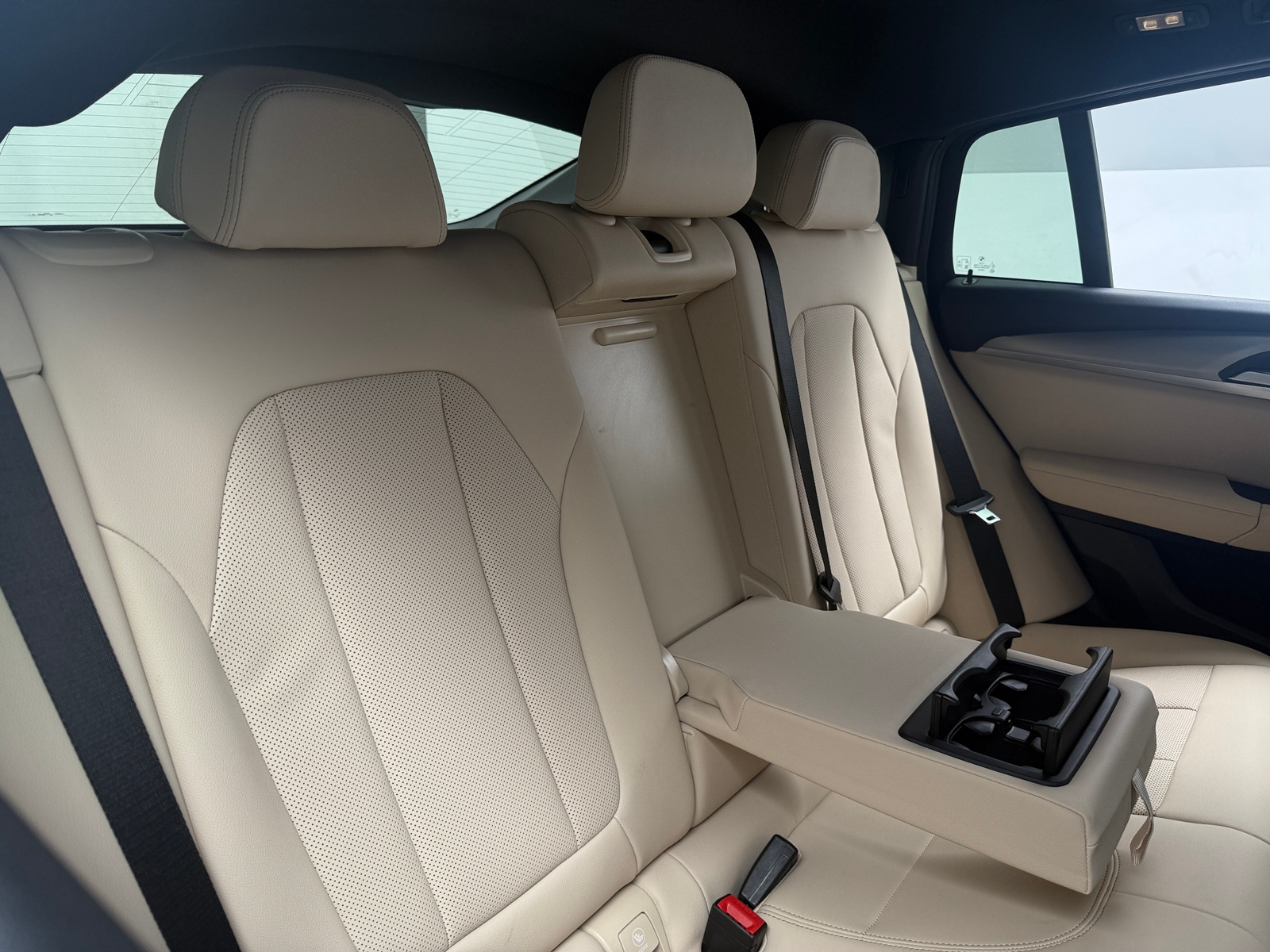 Thumbnail: 2025 BMW X4 - 5