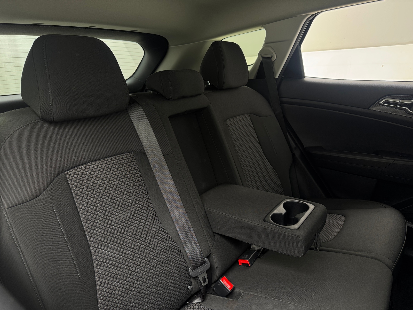 Thumbnail: 2025 Kia Sportage - 6