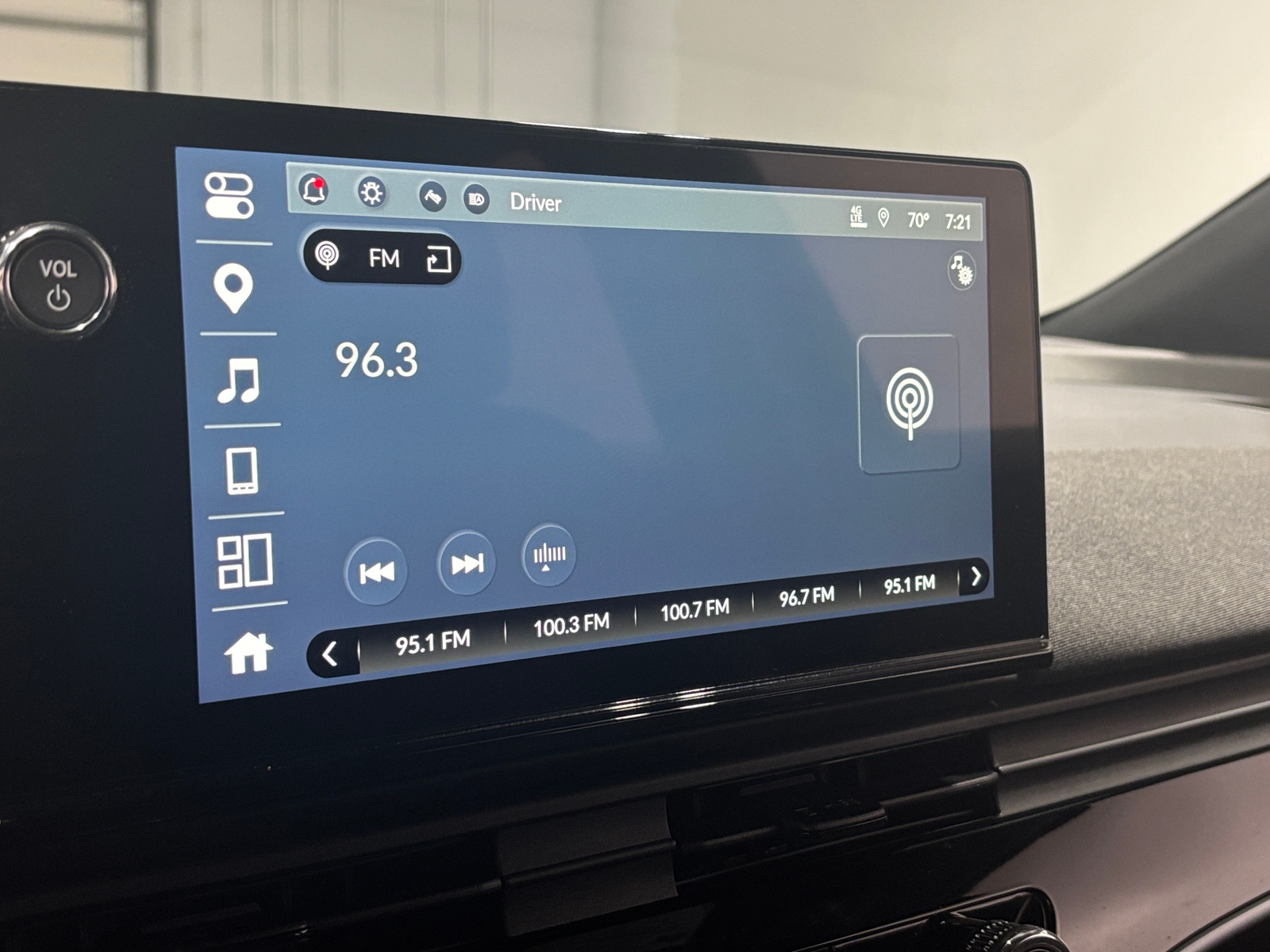 Thumbnail: 2024 Honda Prologue - 4