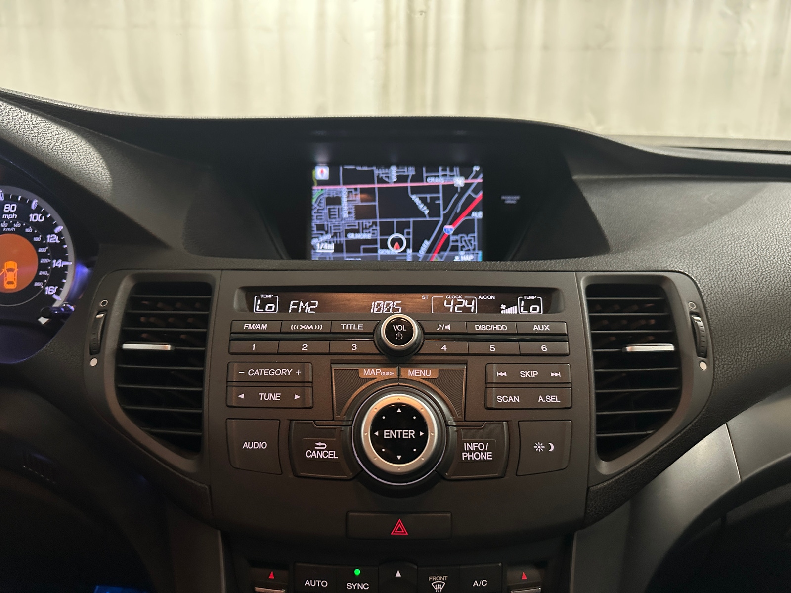 Thumbnail: 2014 Acura TSX - 3