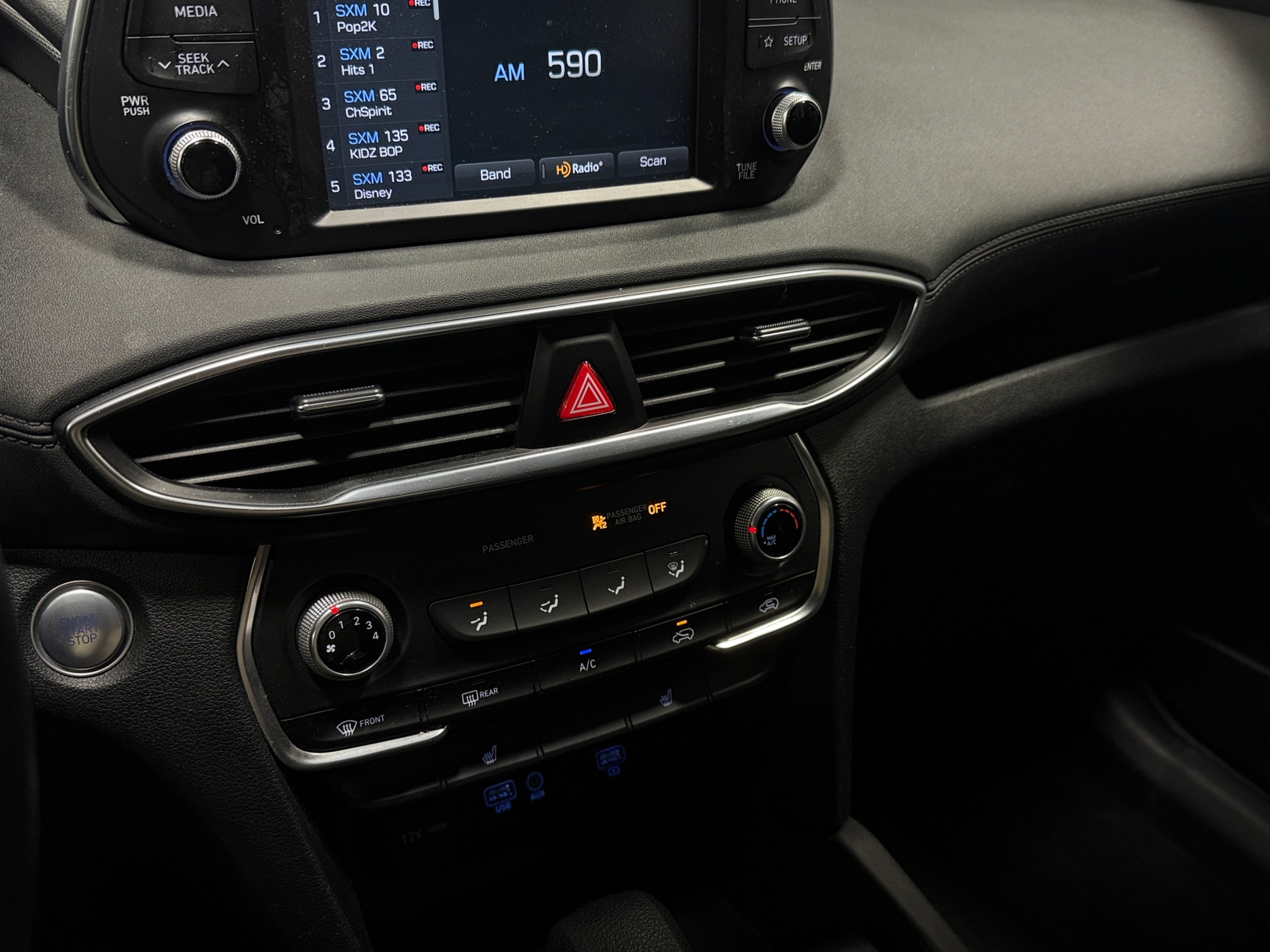 Thumbnail: 2019 Hyundai Santa Fe - 4