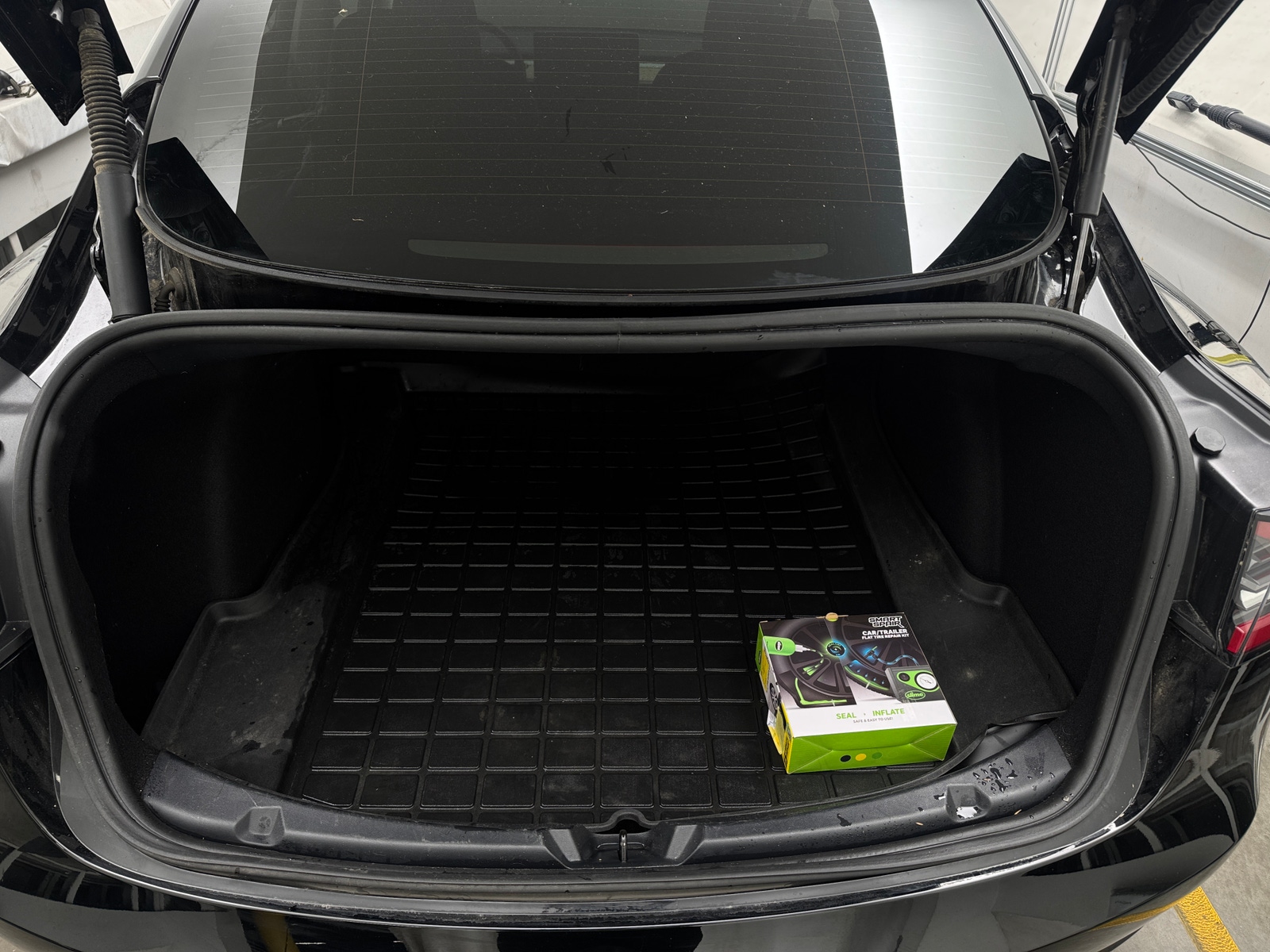 Thumbnail: 2023 Tesla Model 3 - 6