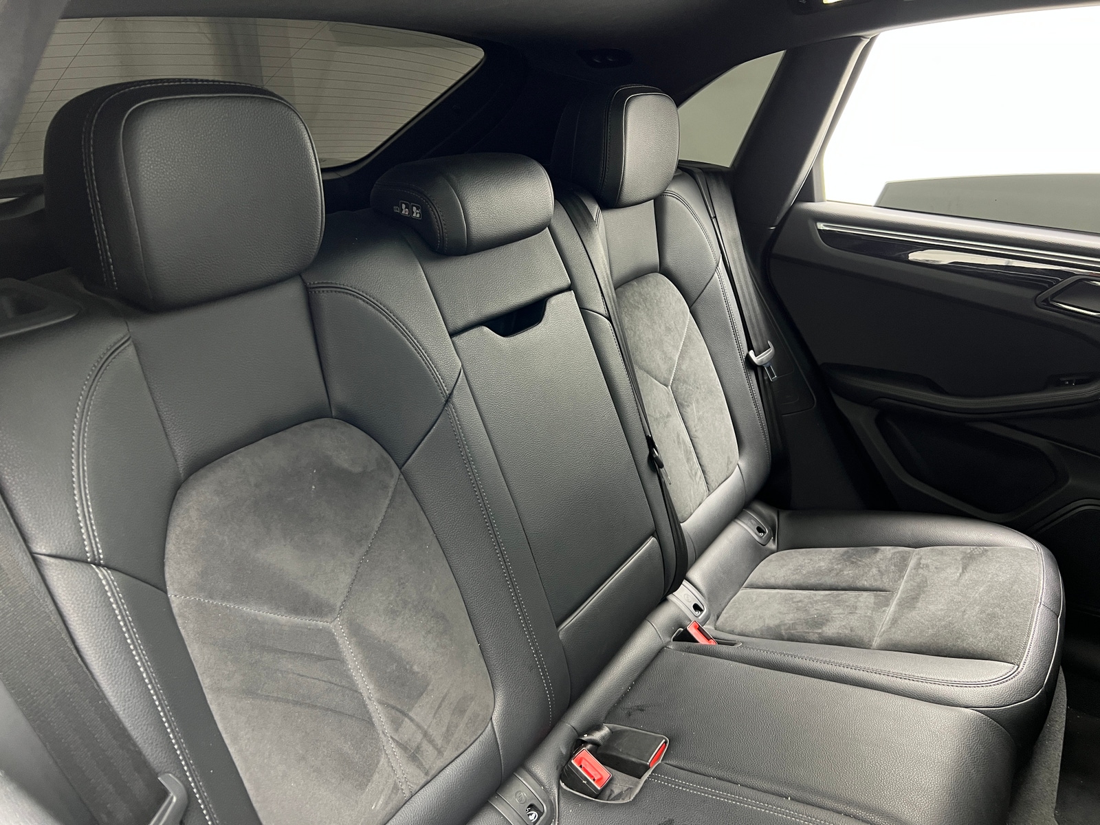 Thumbnail: 2018 Porsche Macan - 6