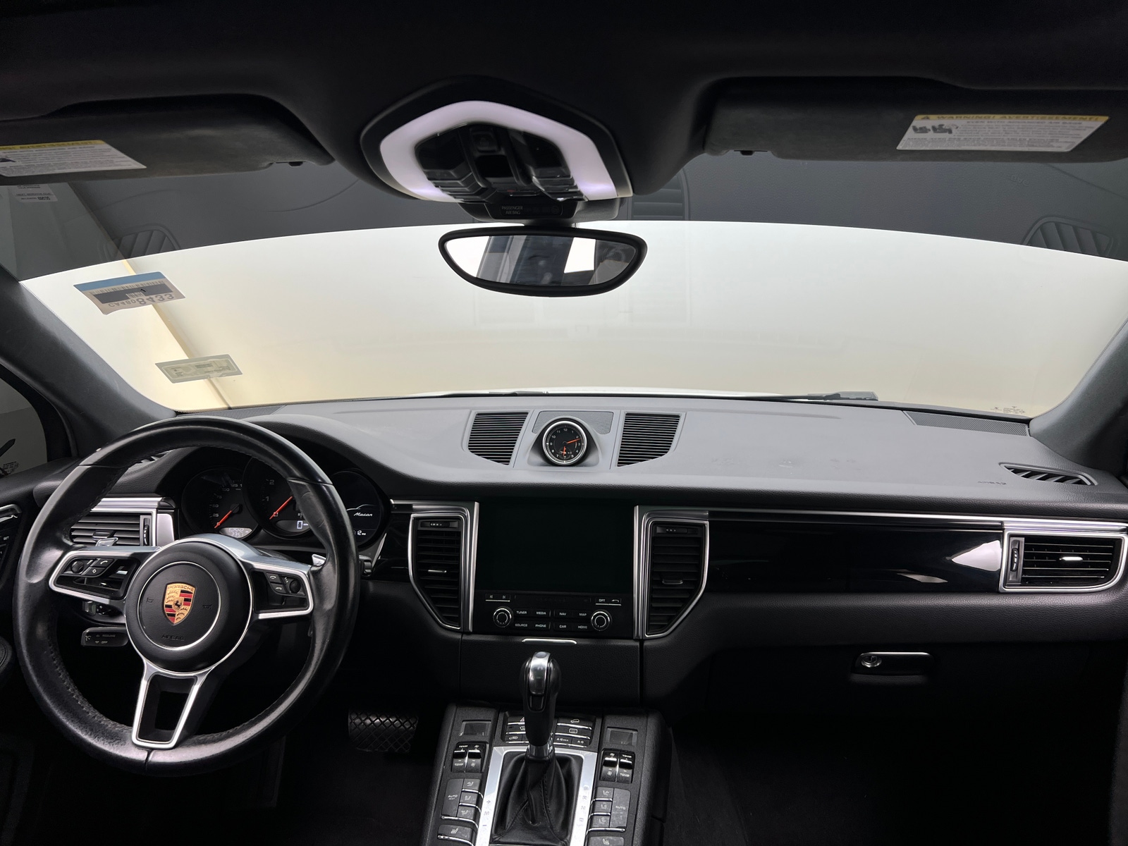 Thumbnail: 2018 Porsche Macan - 3