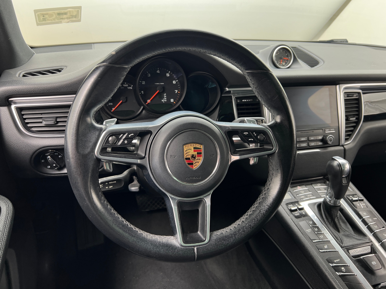 Thumbnail: 2018 Porsche Macan - 5