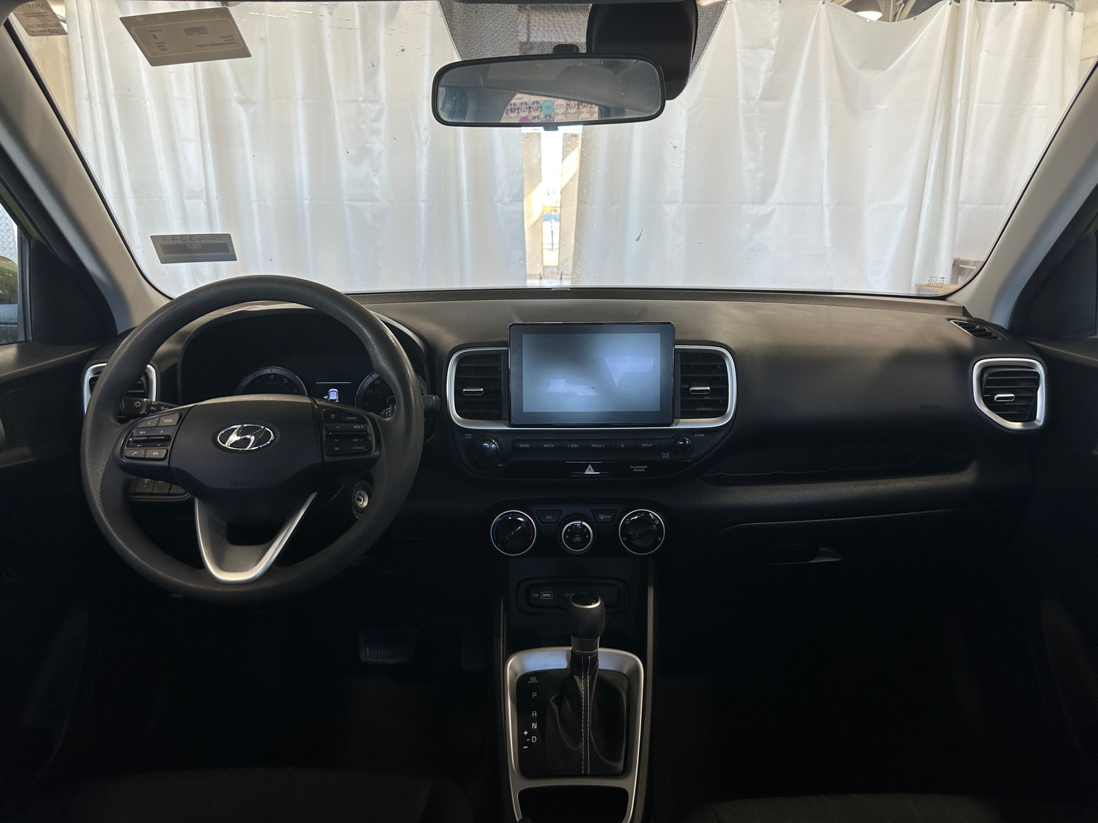 Thumbnail: 2022 Hyundai Venue - 3