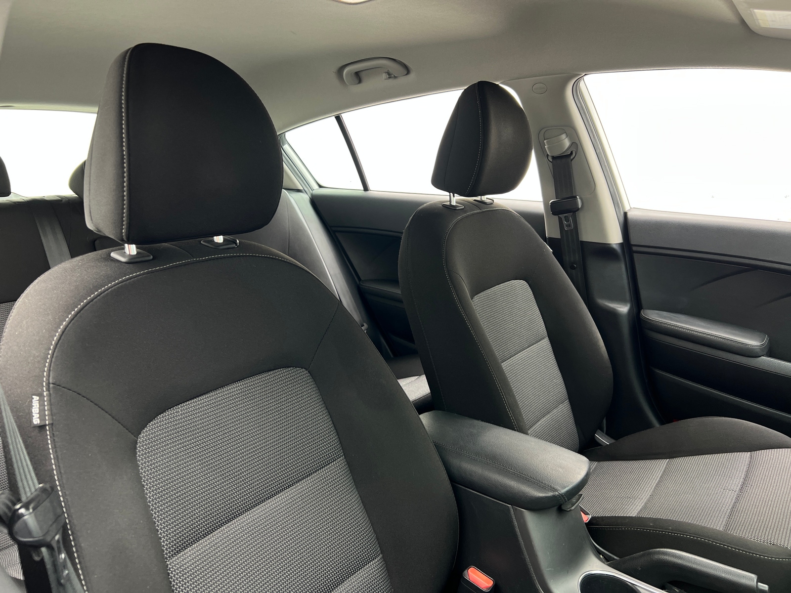 Thumbnail: 2017 Kia Forte - 2