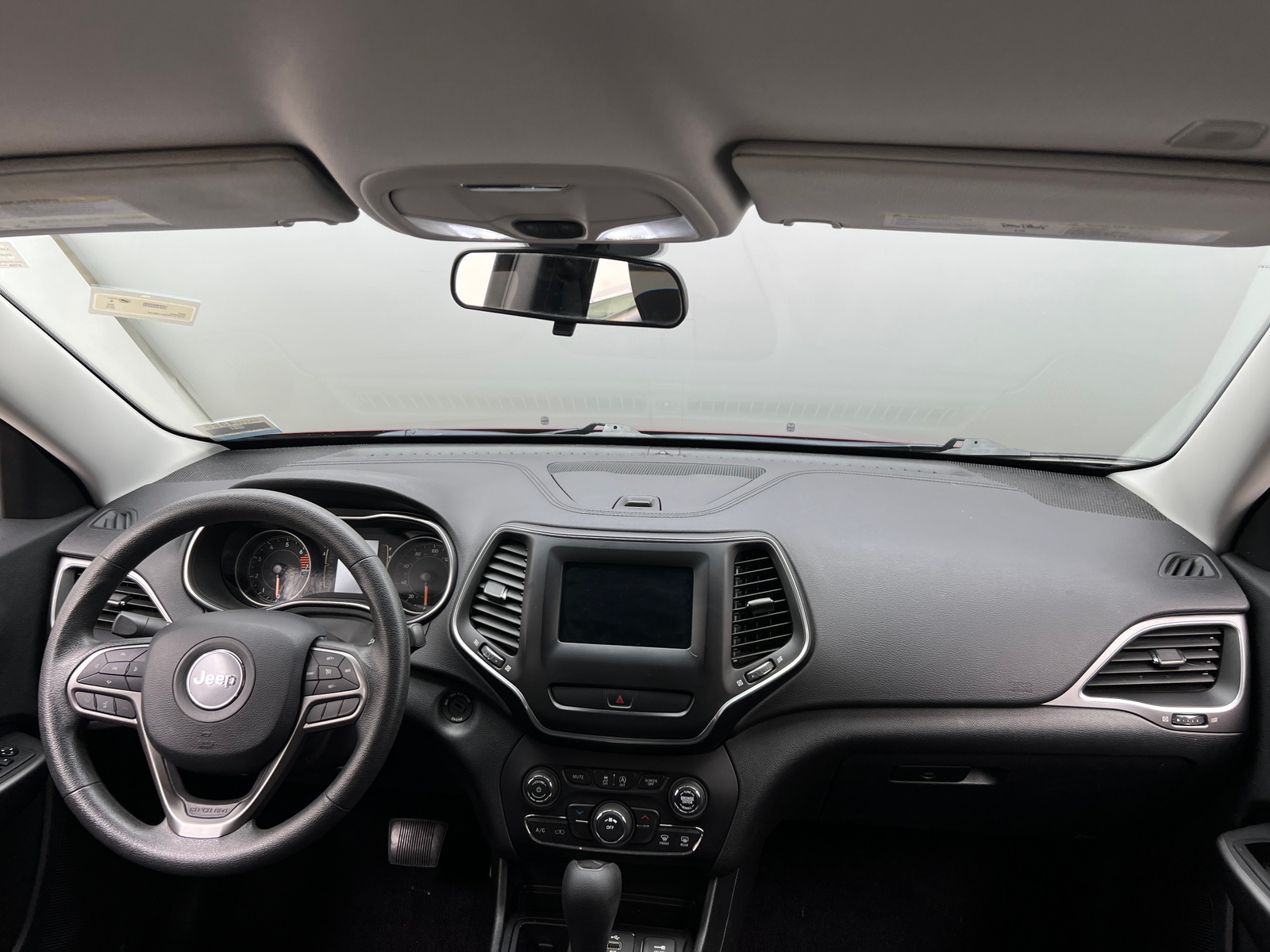 Thumbnail: 2019 Jeep Cherokee - 3