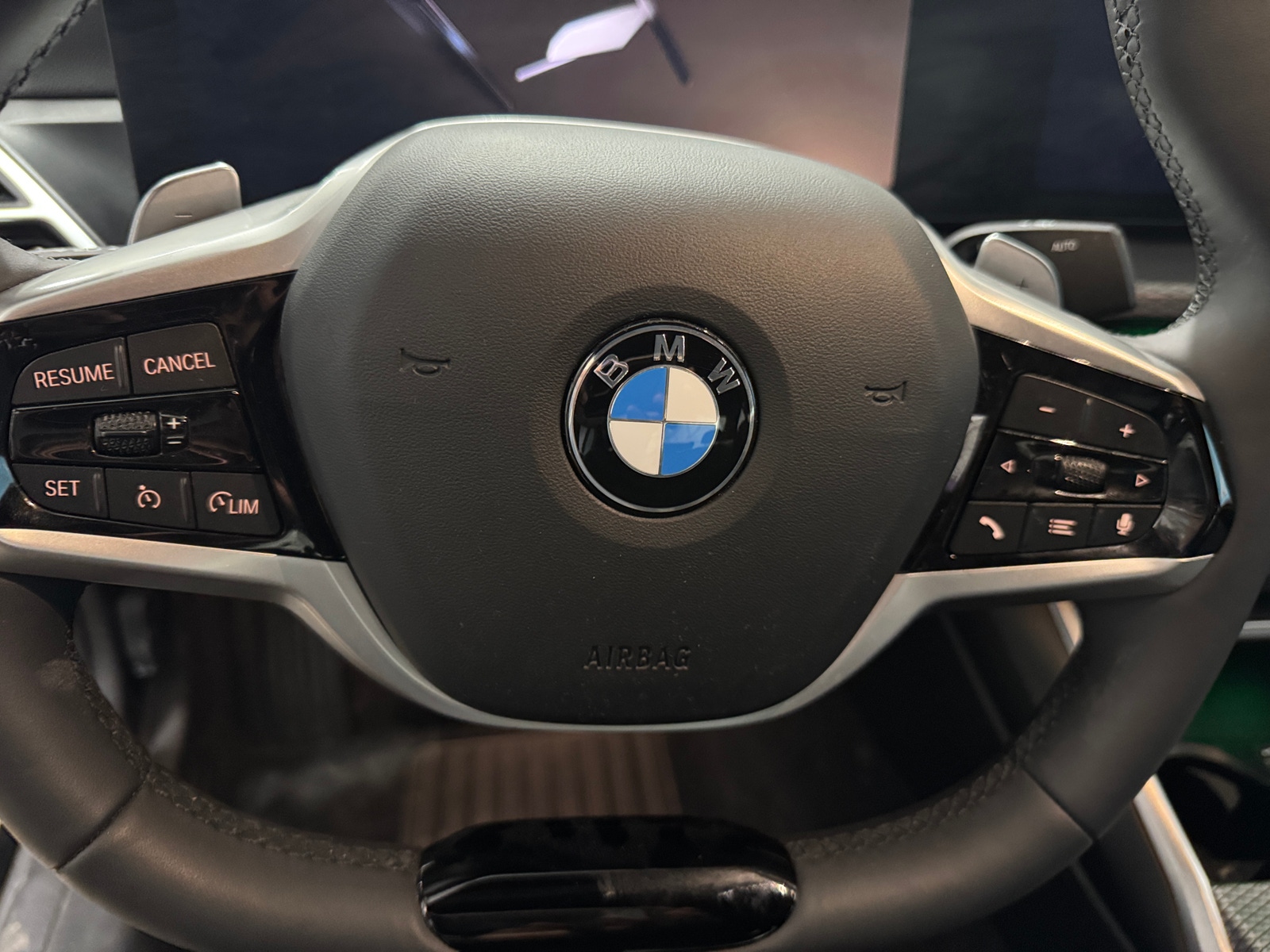 Thumbnail: 2025 BMW 3 Series - 4