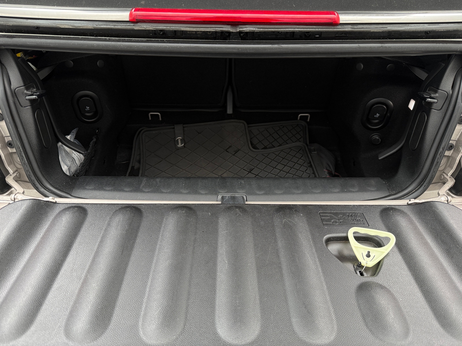 Thumbnail: 2024 MINI Cooper Convertible - 4