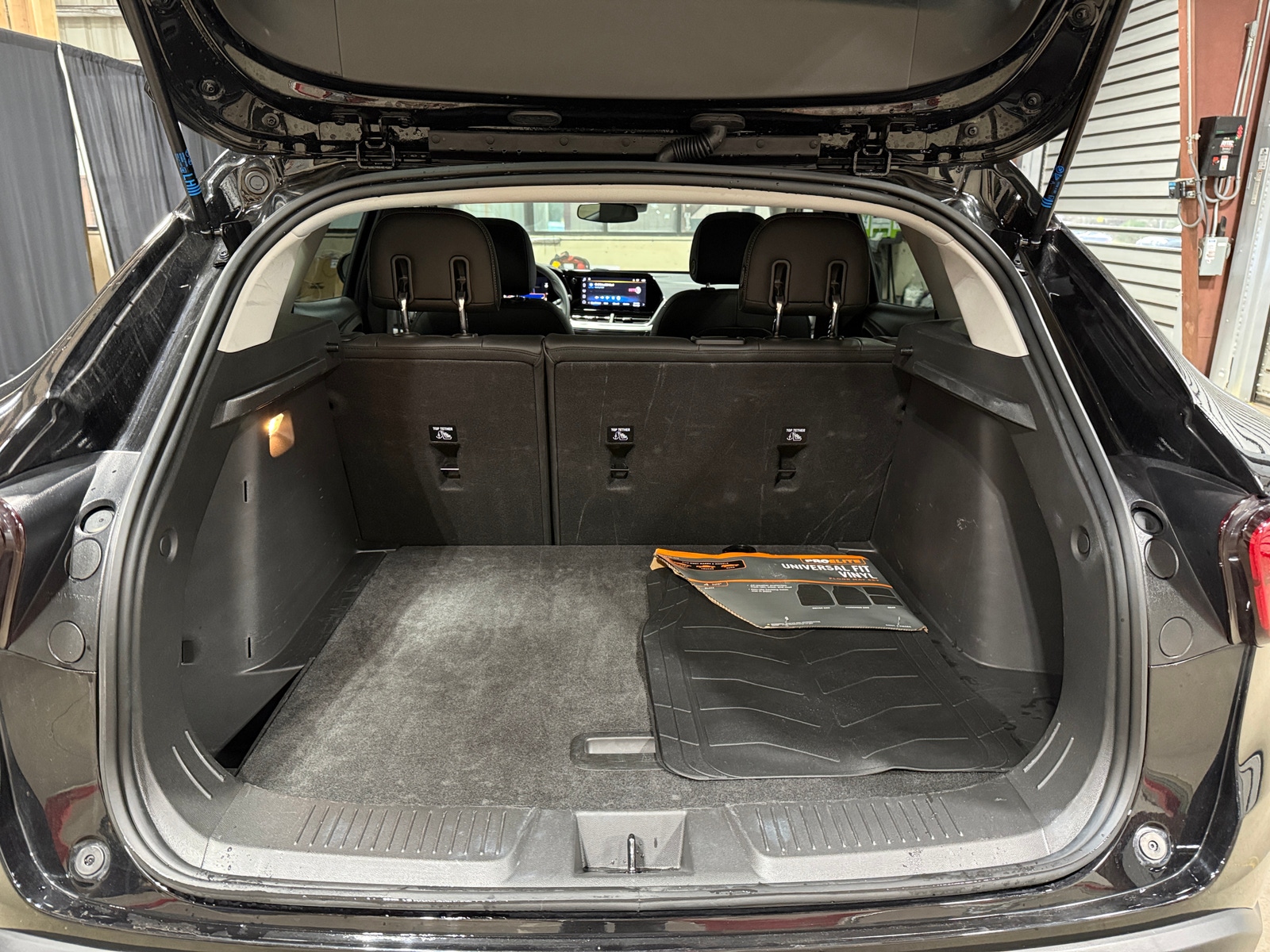 Thumbnail: 2025 Chevrolet Trax - 7