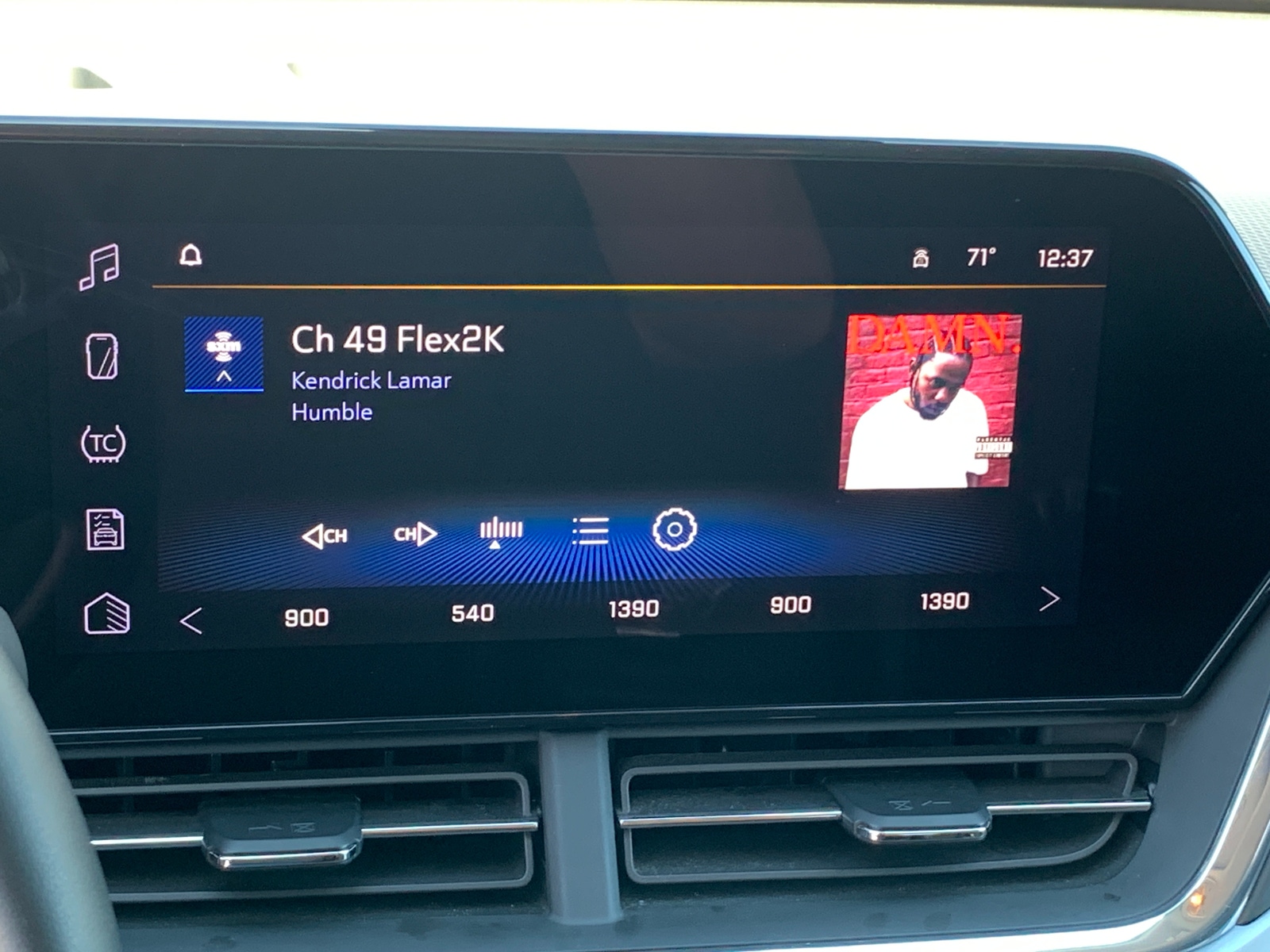 Thumbnail: 2025 Chevrolet Trax - 4