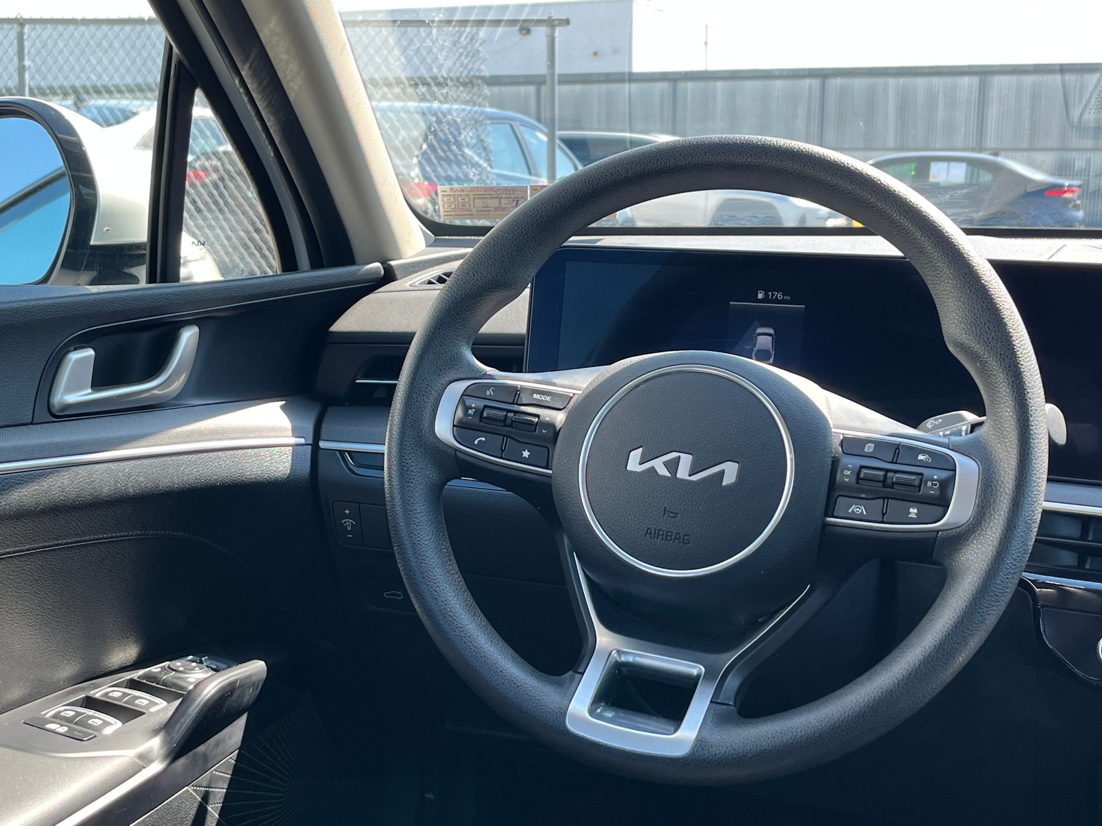 Thumbnail: 2025 Kia K5 - 5