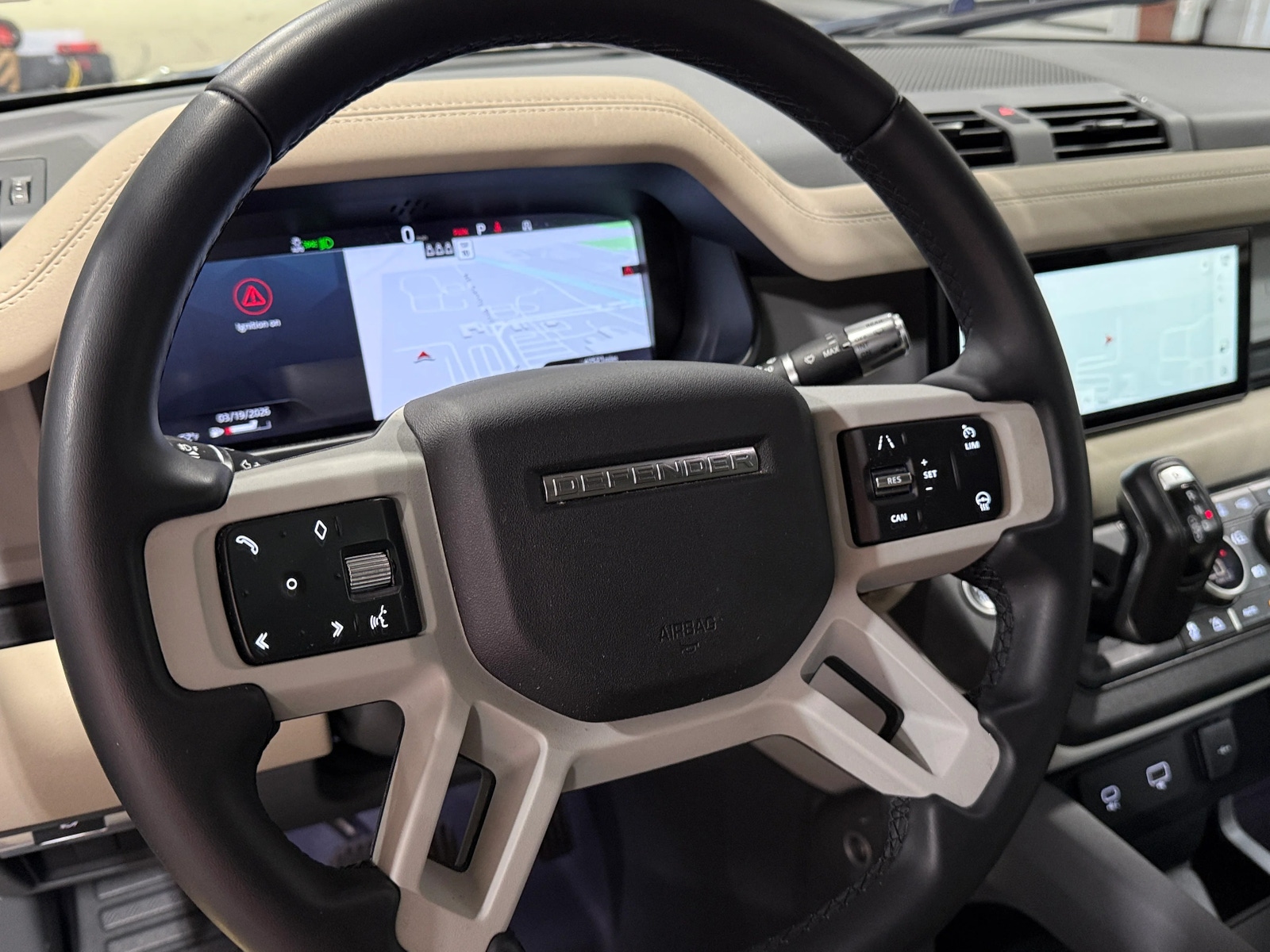 Thumbnail: 2020 Land Rover Defender - 4