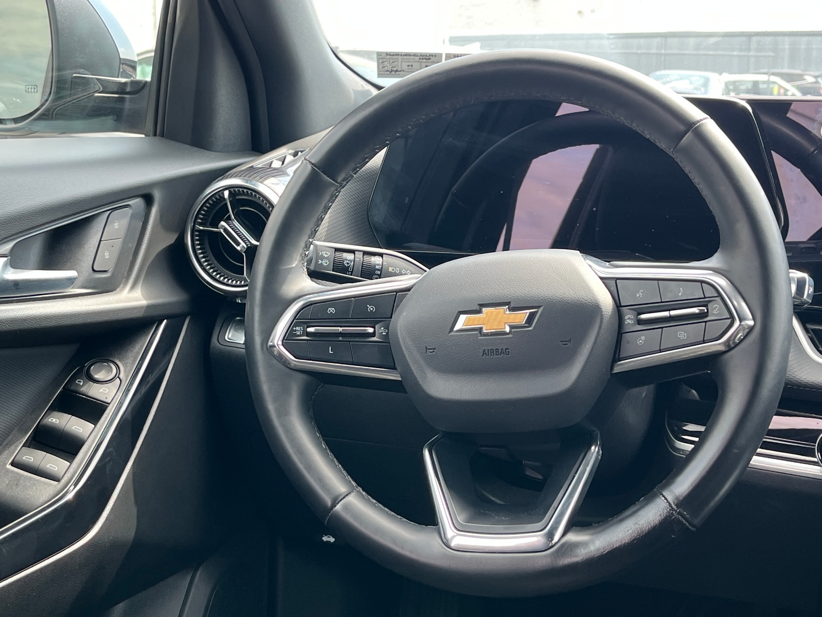 Thumbnail: 2025 Chevrolet Equinox - 5