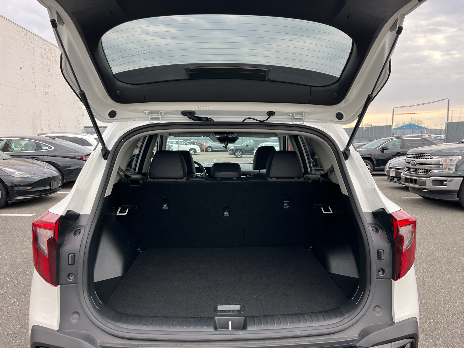 Thumbnail: 2025 Kia Seltos - 6