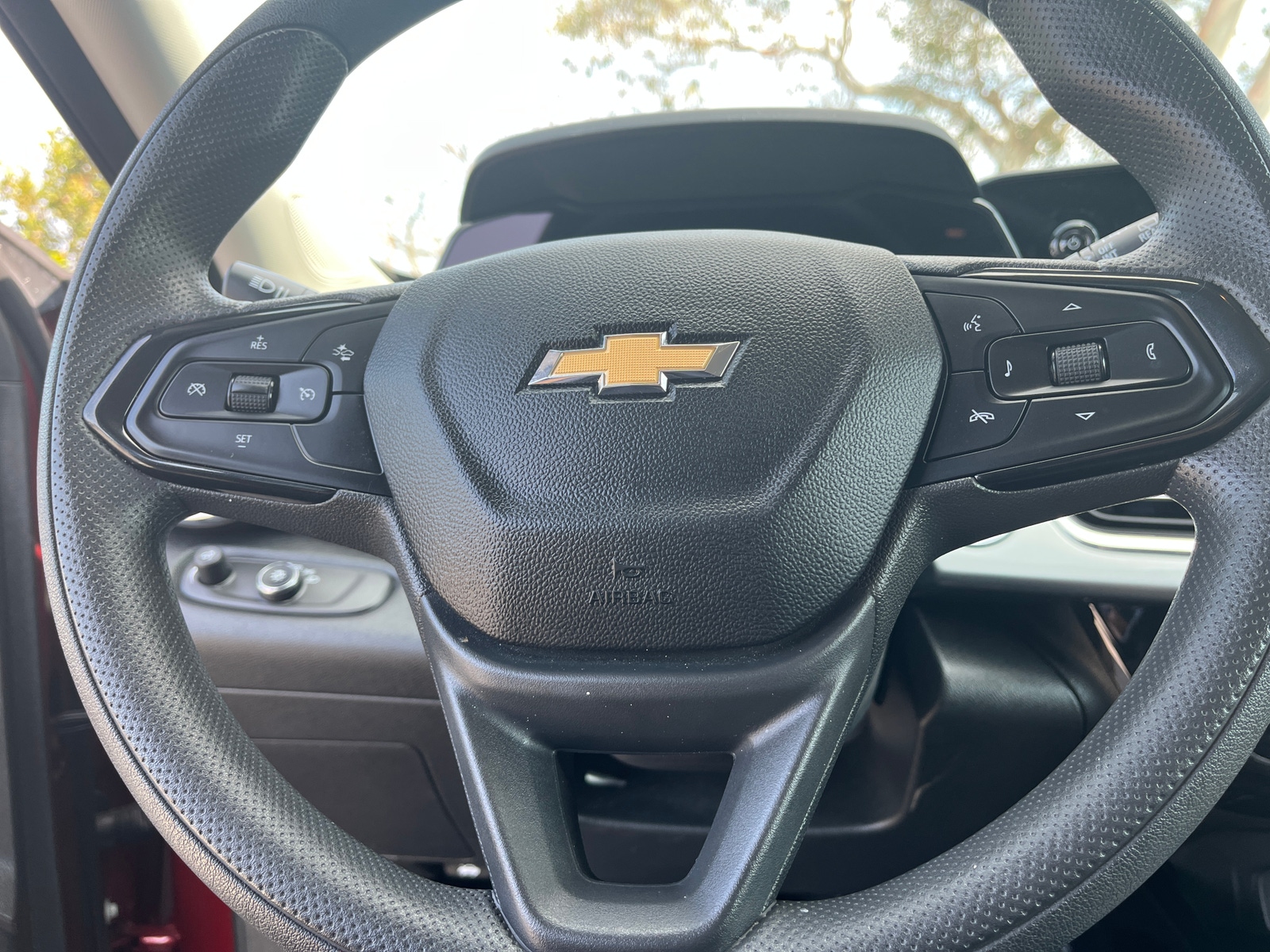 Thumbnail: 2025 Chevrolet Trax - 5