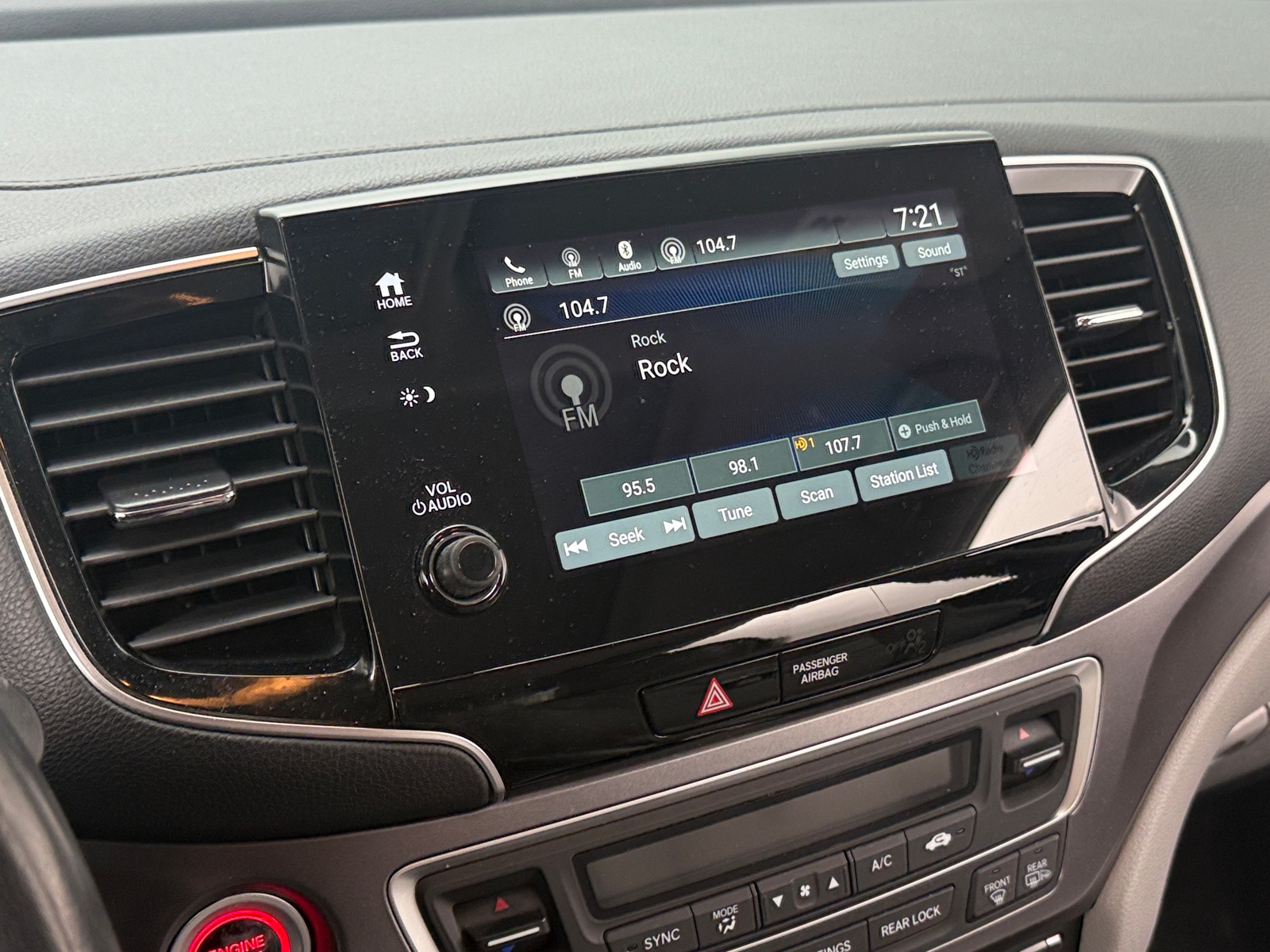 Thumbnail: 2019 Honda Pilot - 3