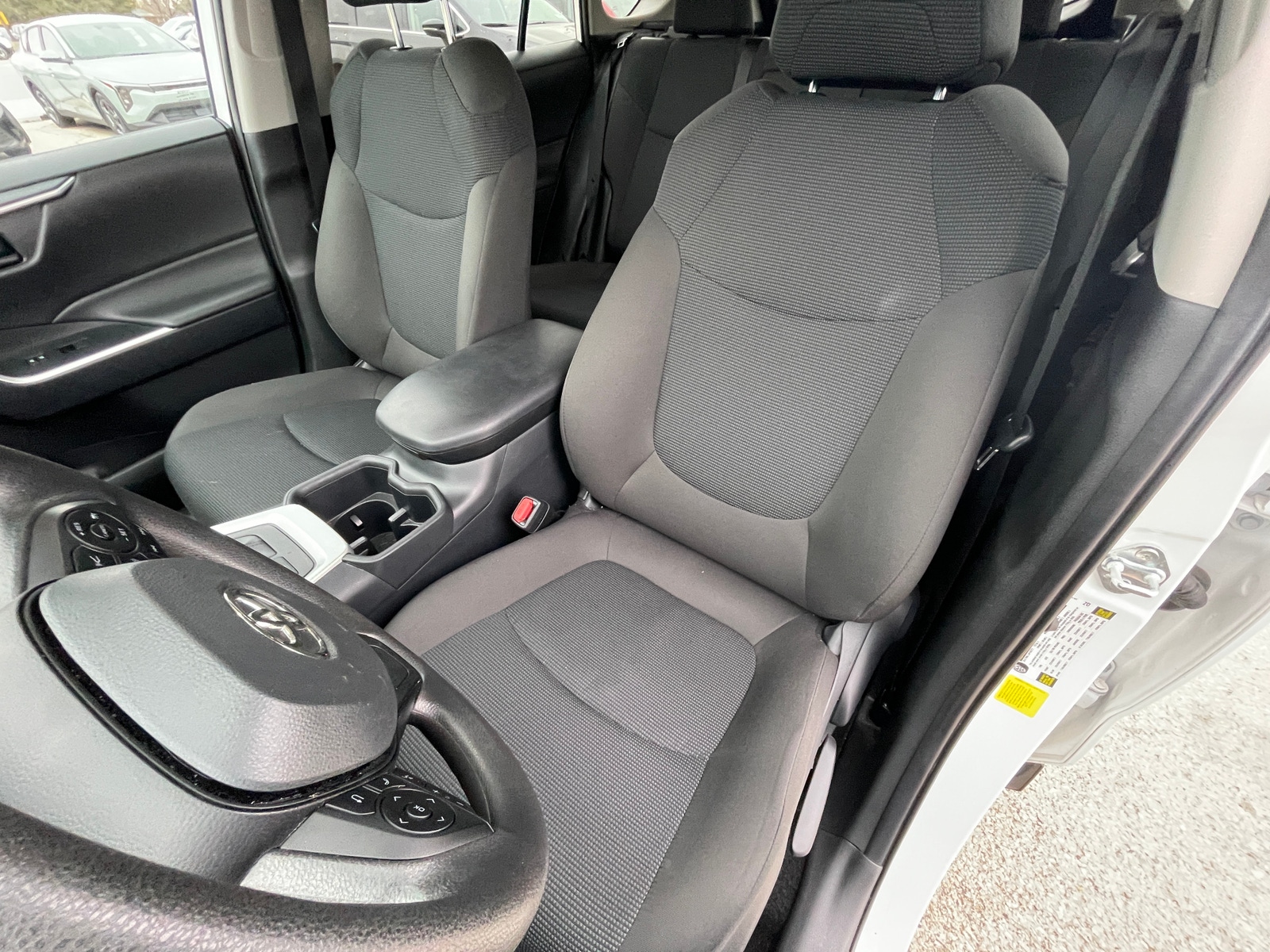 Thumbnail: 2025 Toyota RAV4 - 2