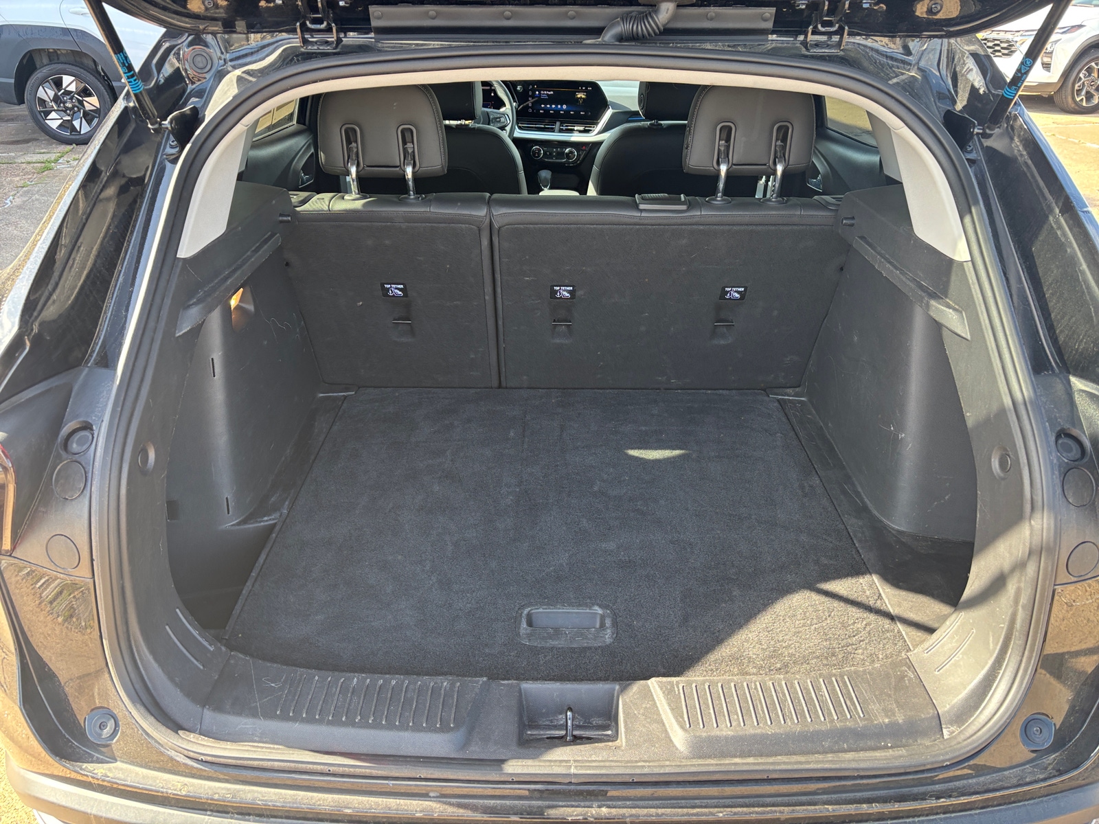 Thumbnail: 2025 Chevrolet Trax - 6