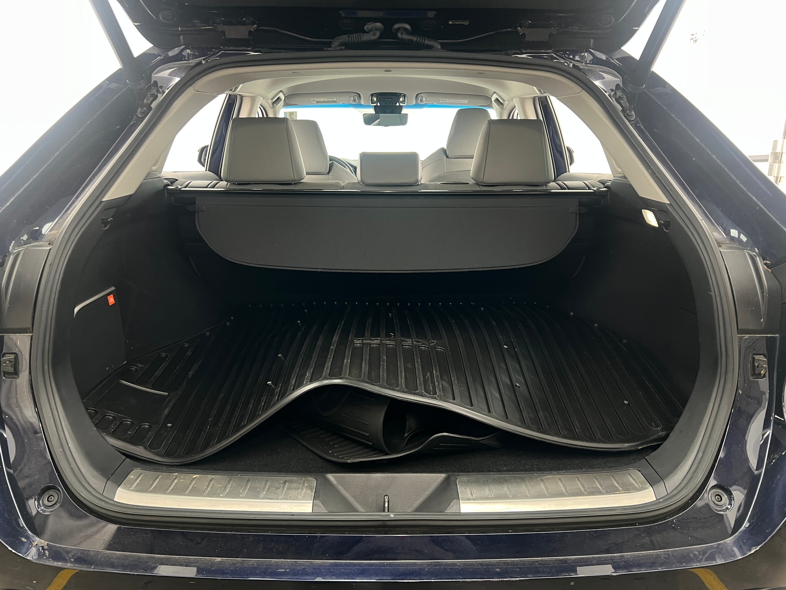 Thumbnail: 2021 Toyota Venza - 6