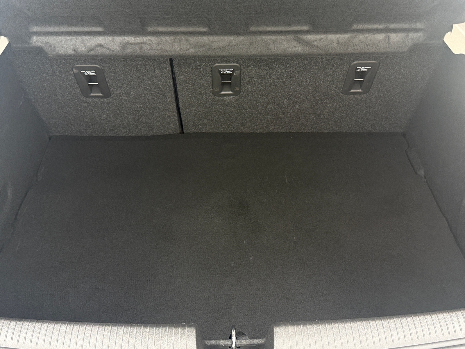 Thumbnail: 2017 Chevrolet Cruze - 7