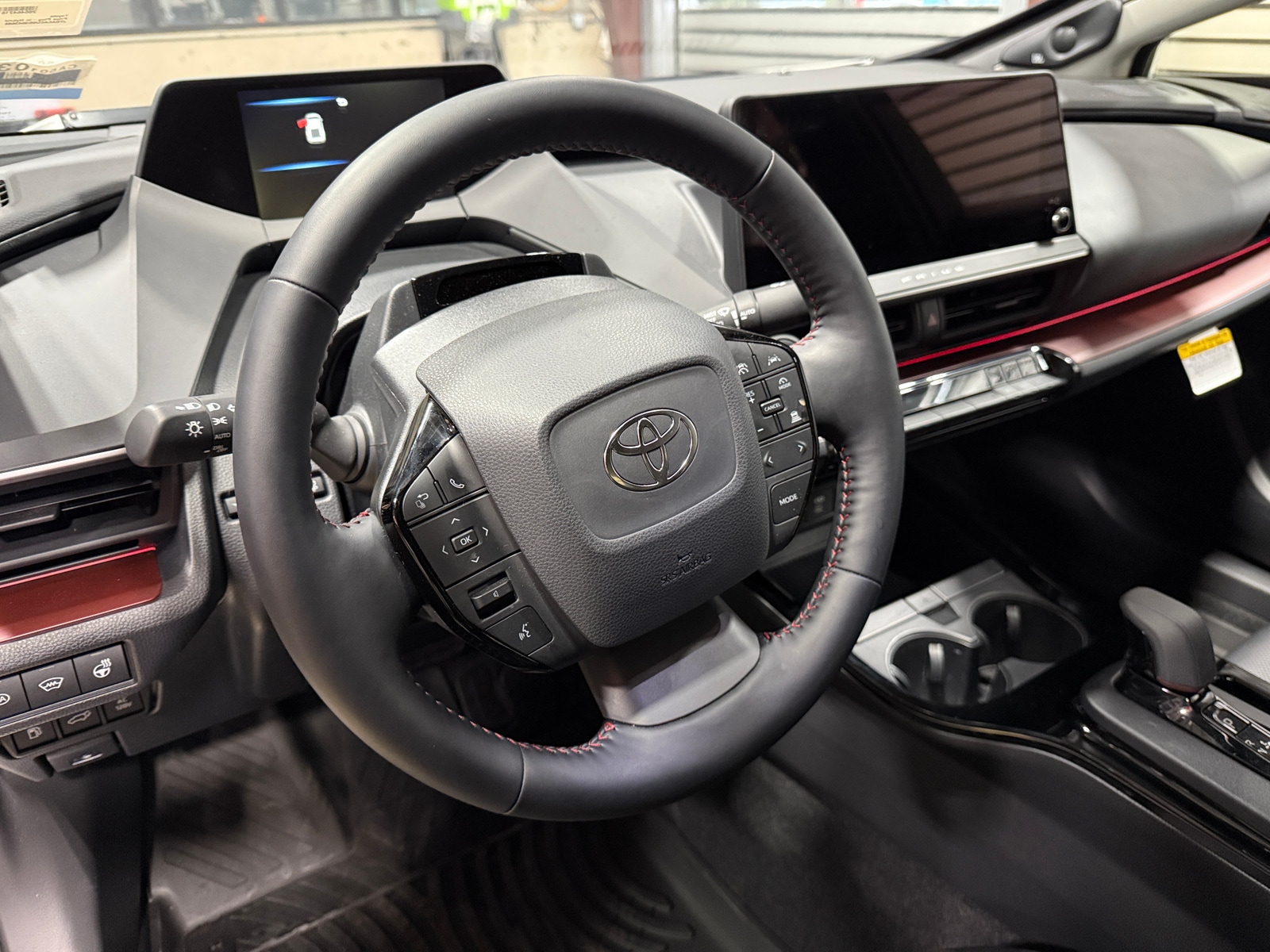 Thumbnail: 2025 Toyota Prius - 4