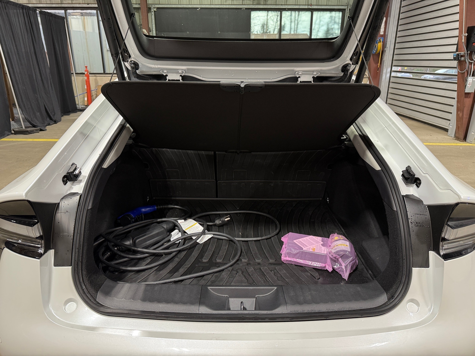 Thumbnail: 2025 Toyota Prius - 6