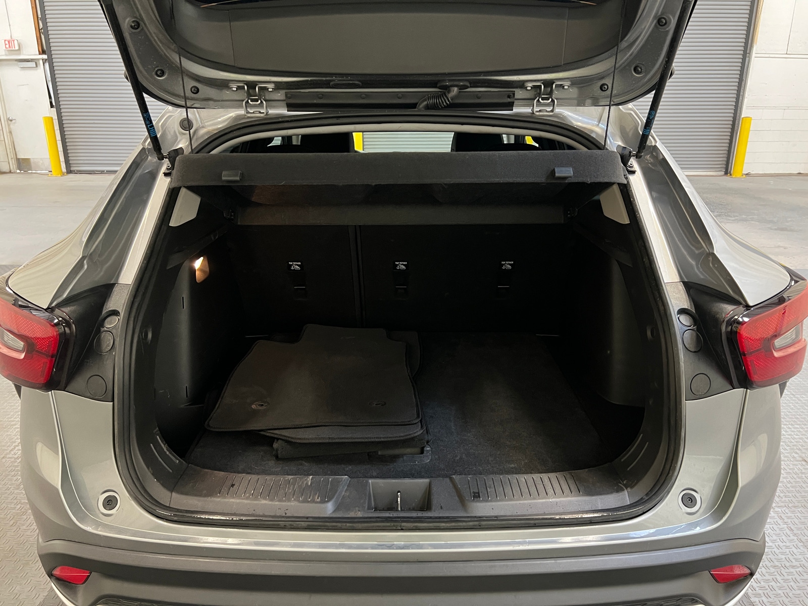 Thumbnail: 2025 Chevrolet Trax - 7