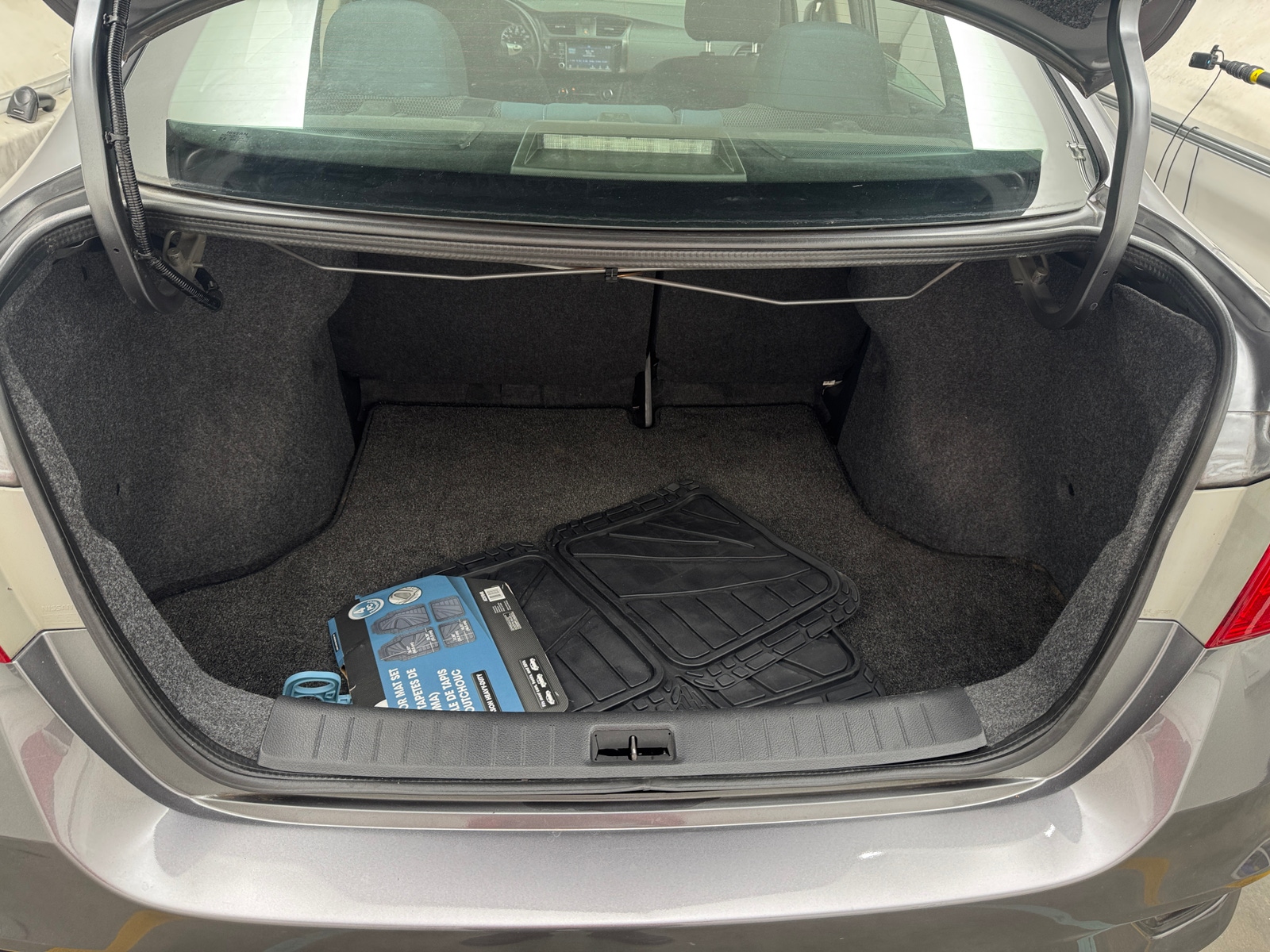 Thumbnail: 2019 Nissan Sentra - 7