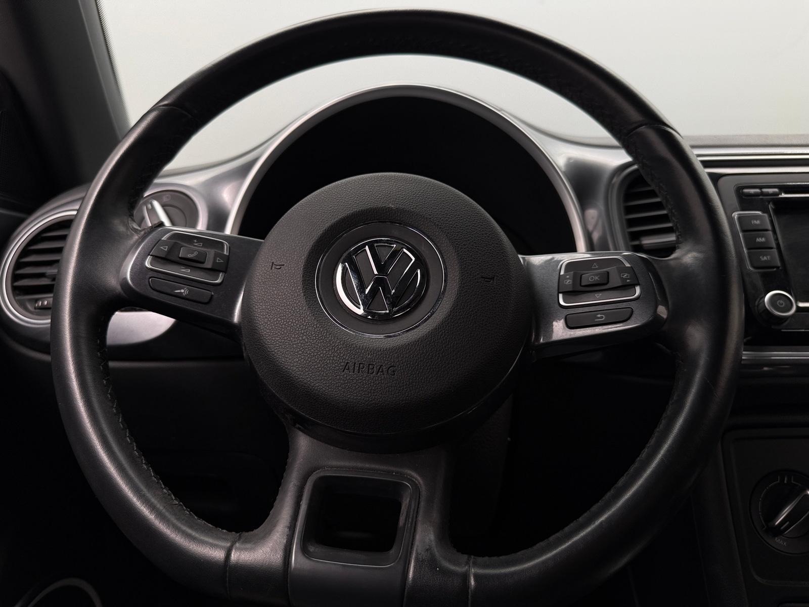 Thumbnail: 2013 Volkswagen Beetle - 3