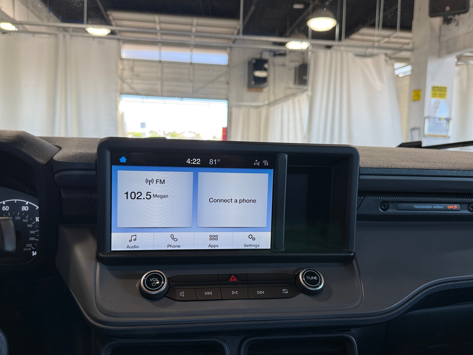 Thumbnail: 2022 Ford Maverick - 4