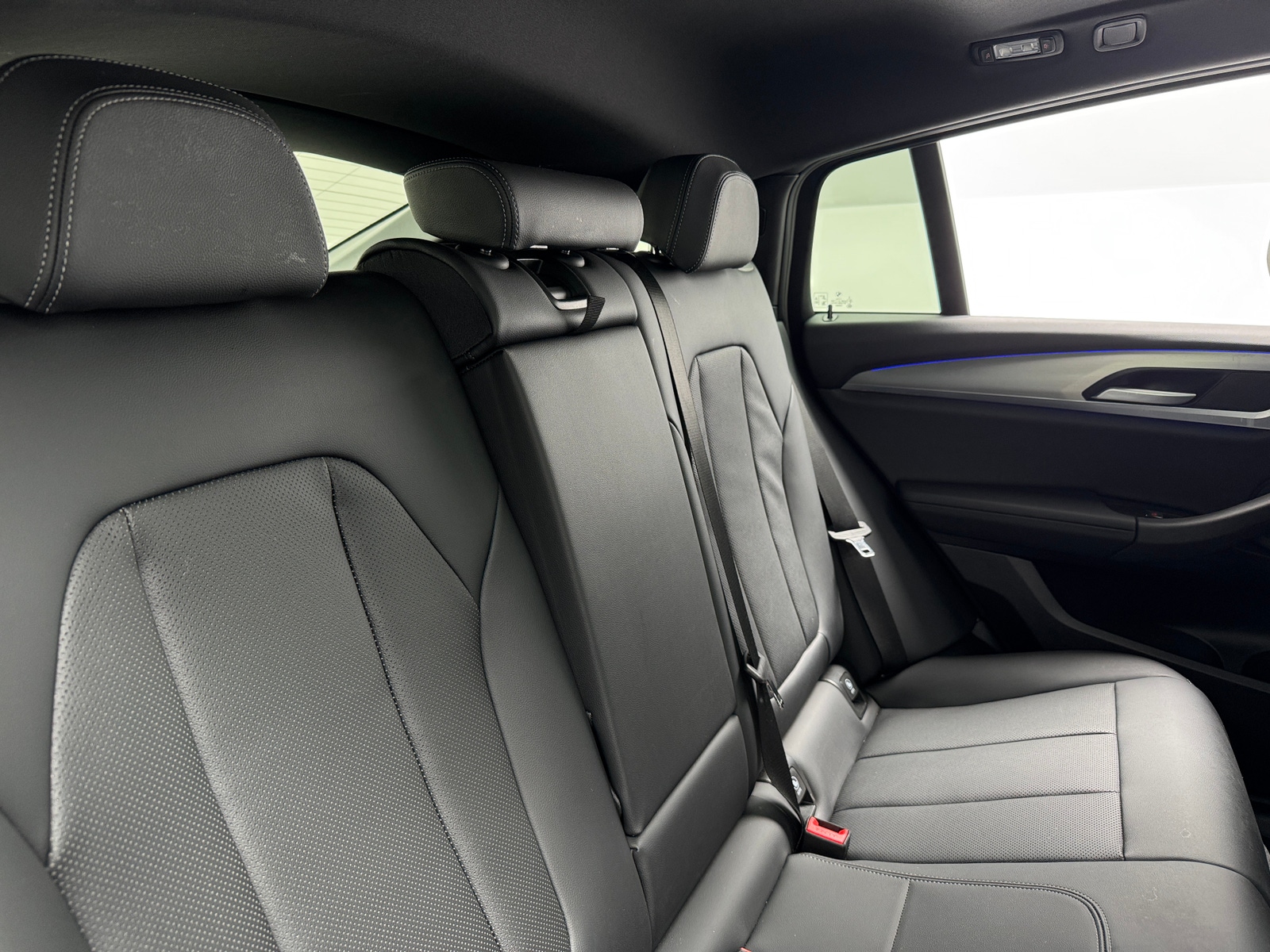 Thumbnail: 2025 BMW X4 - 5