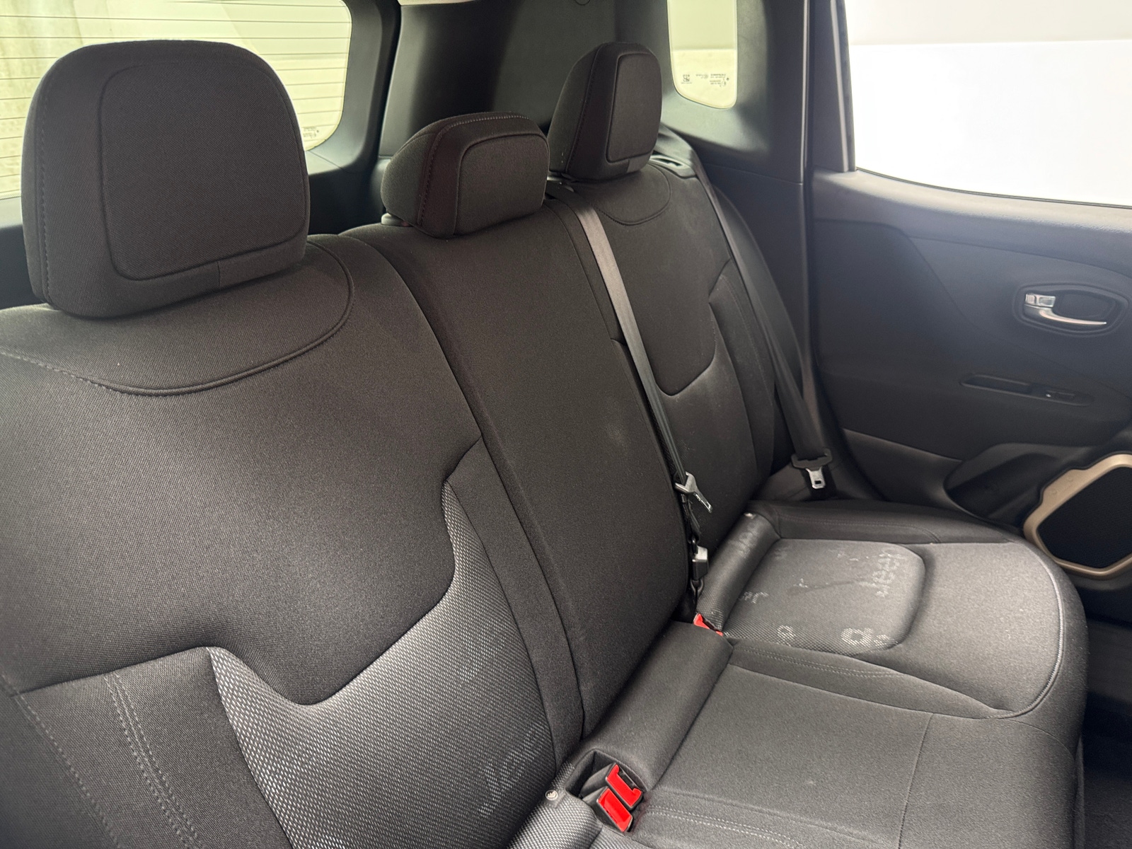 Thumbnail: 2016 Jeep Renegade - 6