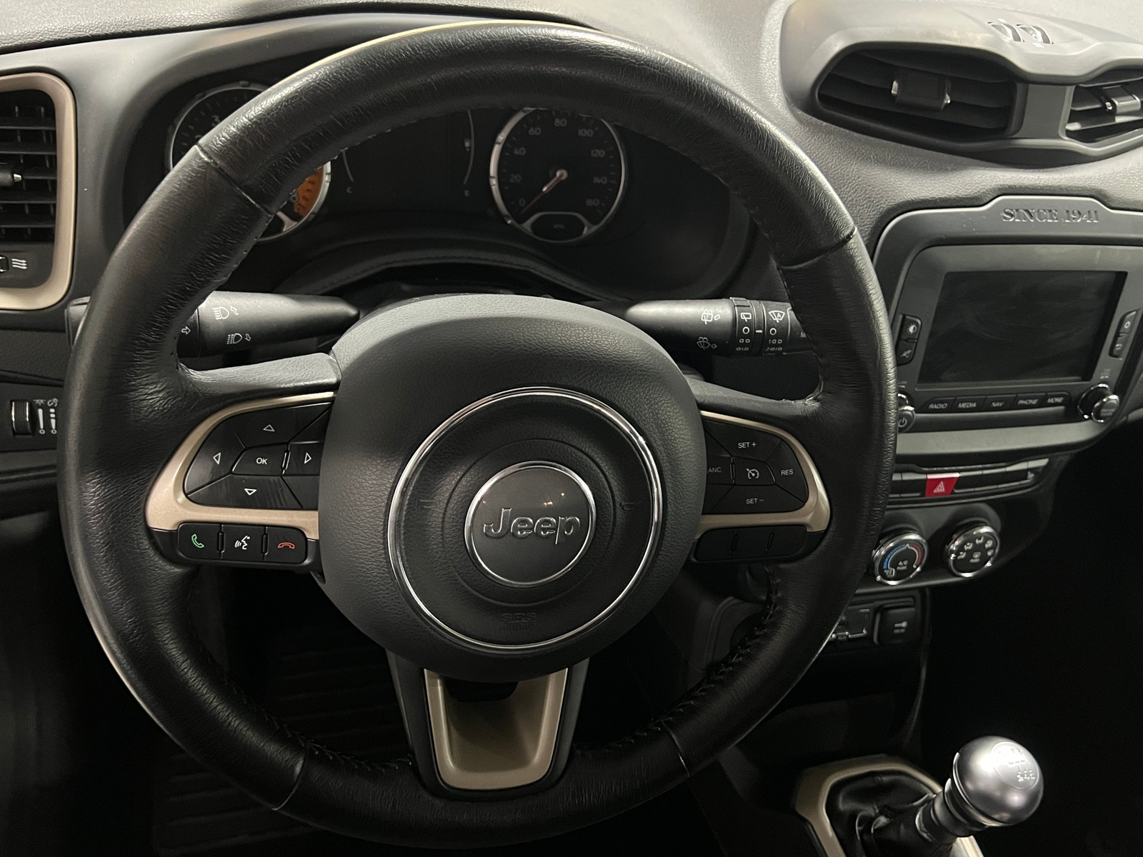 Thumbnail: 2016 Jeep Renegade - 5