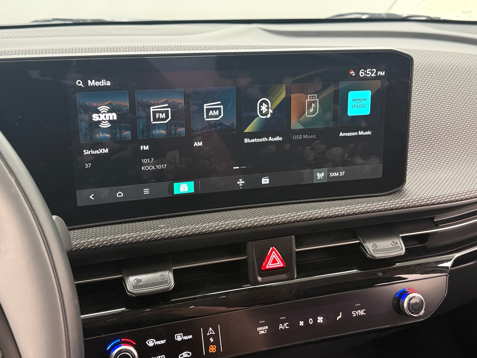 Thumbnail: 2025 Kia EV6 - 3