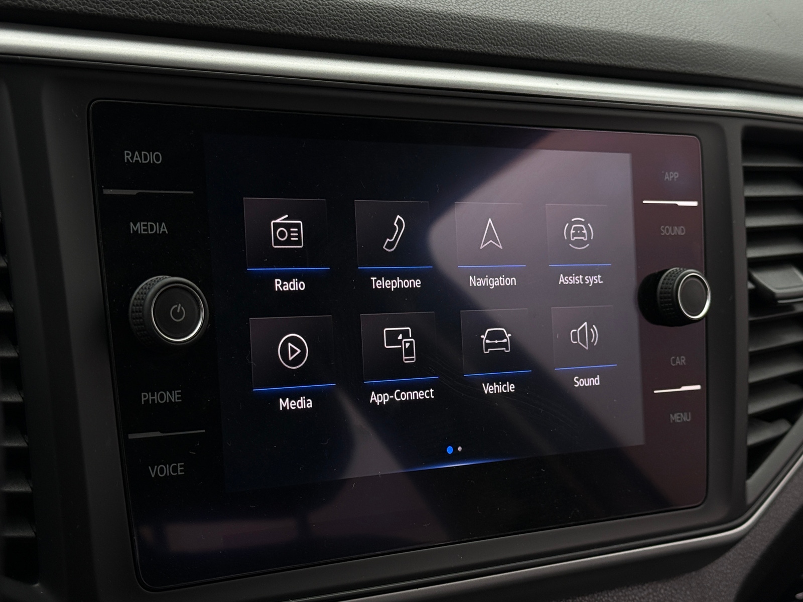 Thumbnail: 2021 Volkswagen Atlas - 3