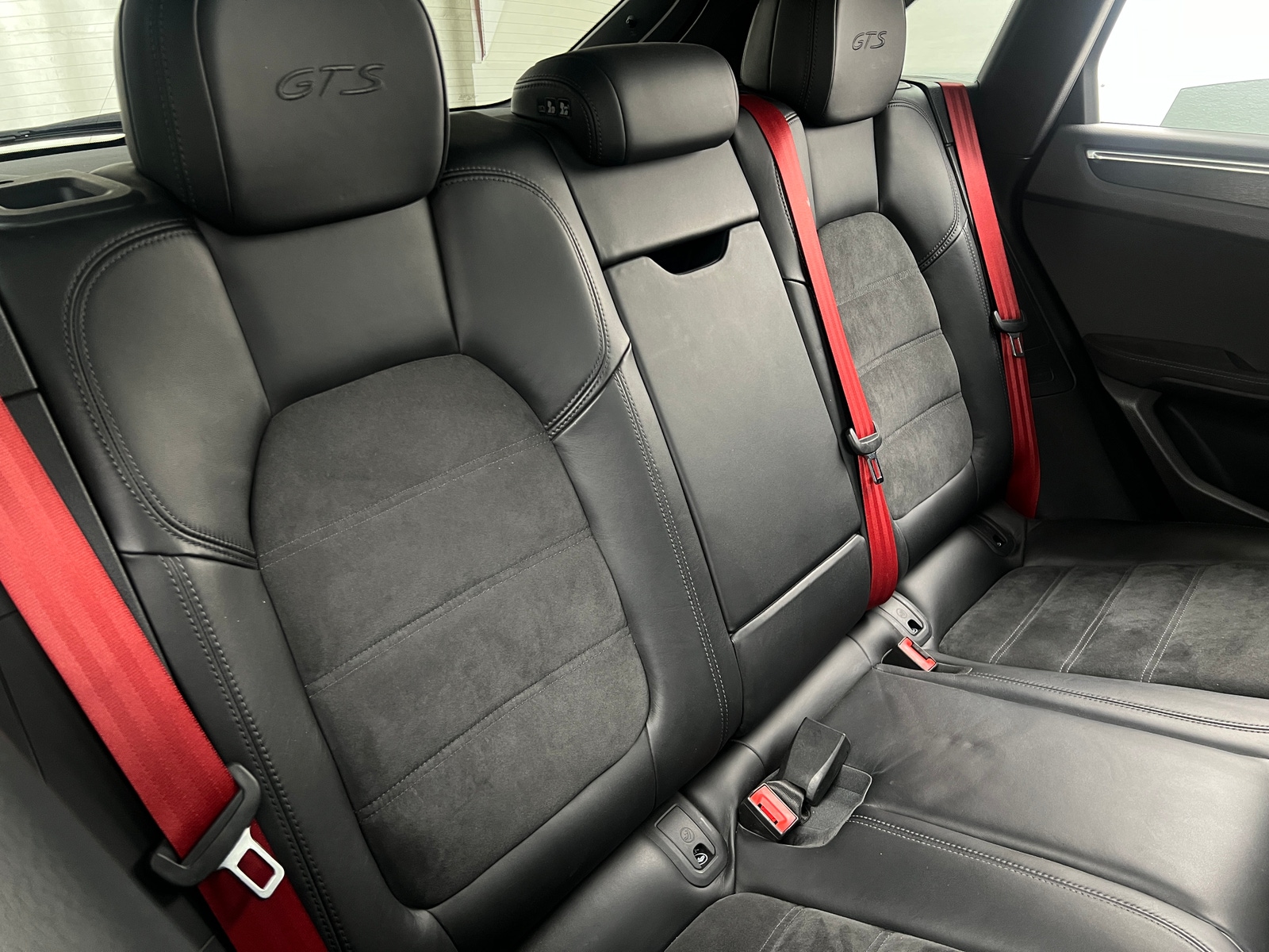 Thumbnail: 2018 Porsche Macan - 5