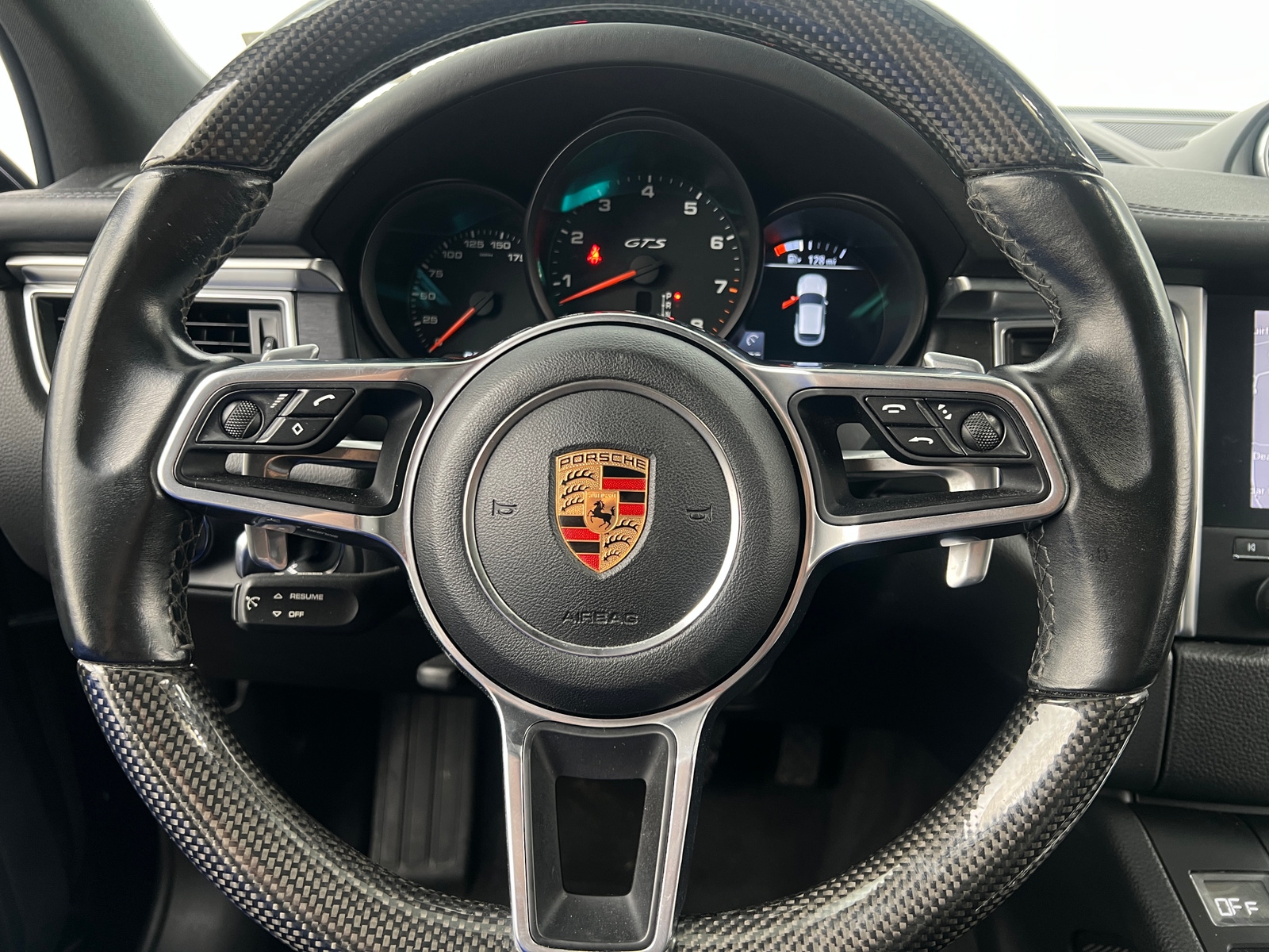 Thumbnail: 2018 Porsche Macan - 4