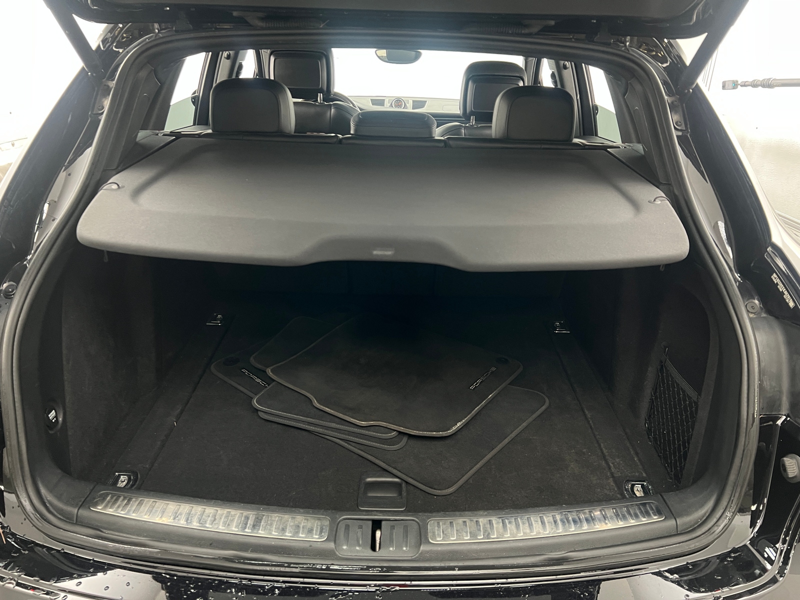 Thumbnail: 2018 Porsche Macan - 6