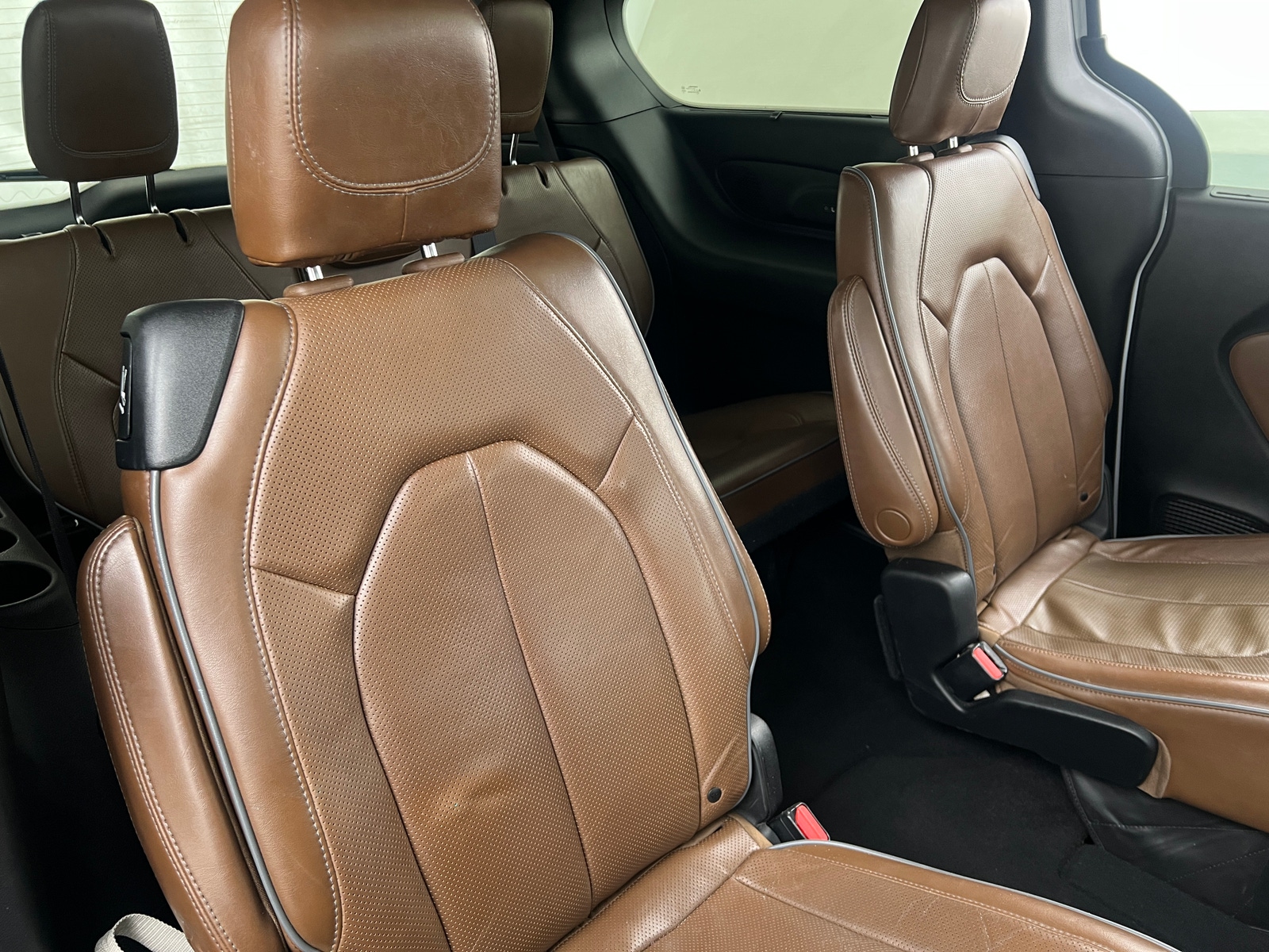 Thumbnail: 2019 Chrysler Pacifica - 5