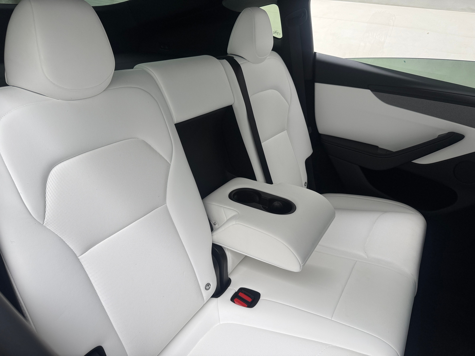 Thumbnail: 2026 Tesla Model Y - 5