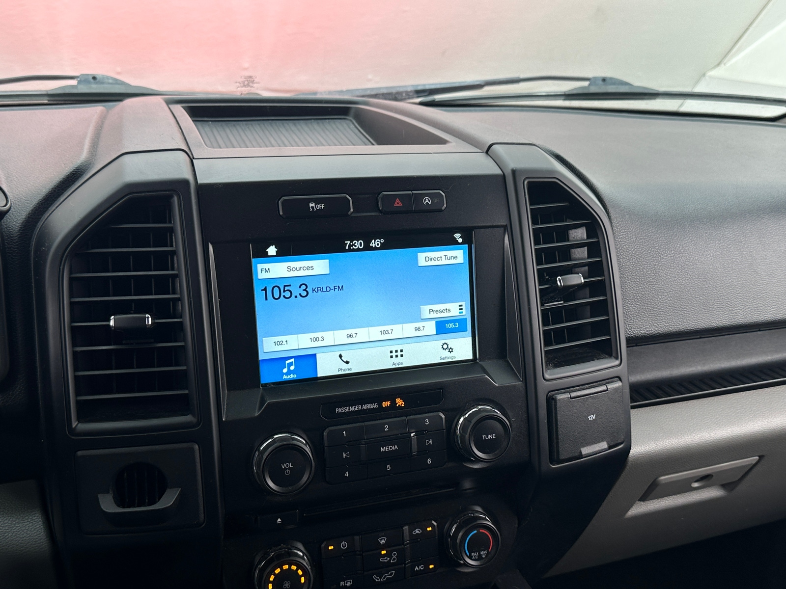 Thumbnail: 2018 Ford Econoline - 4