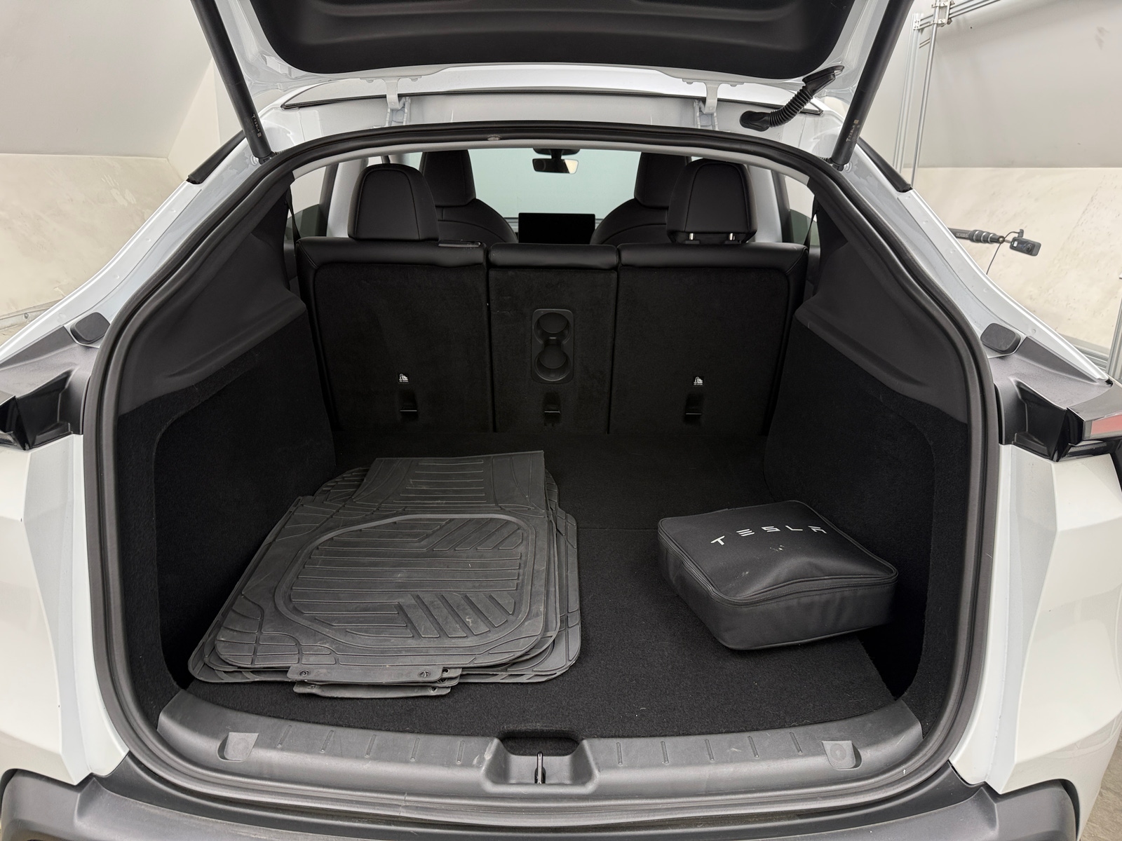 Thumbnail: 2026 Tesla Model Y - 6