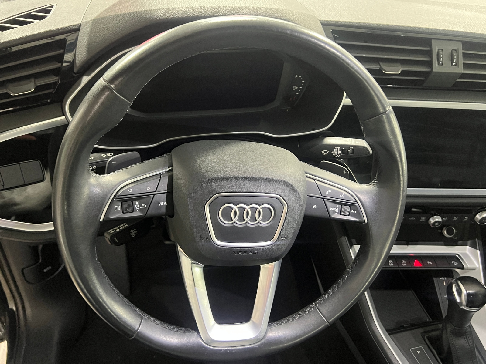 Thumbnail: 2021 Audi Q3 - 4