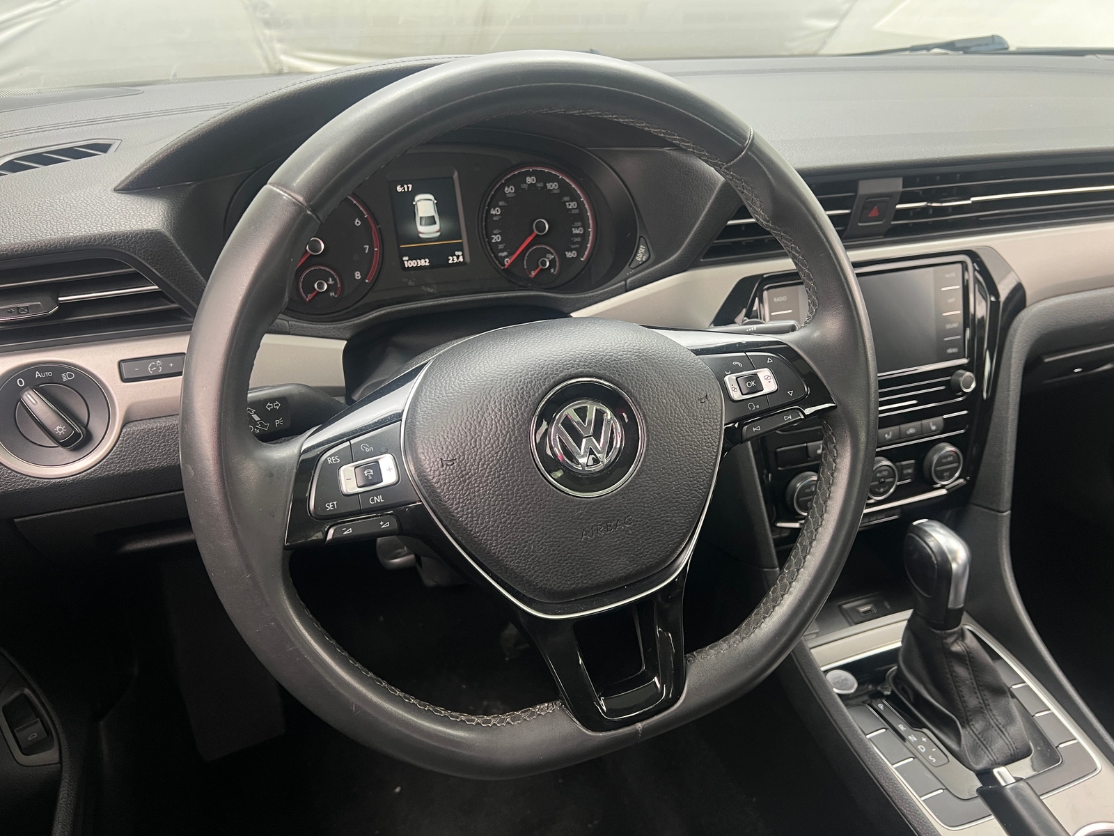 Thumbnail: 2021 Volkswagen Passat - 4