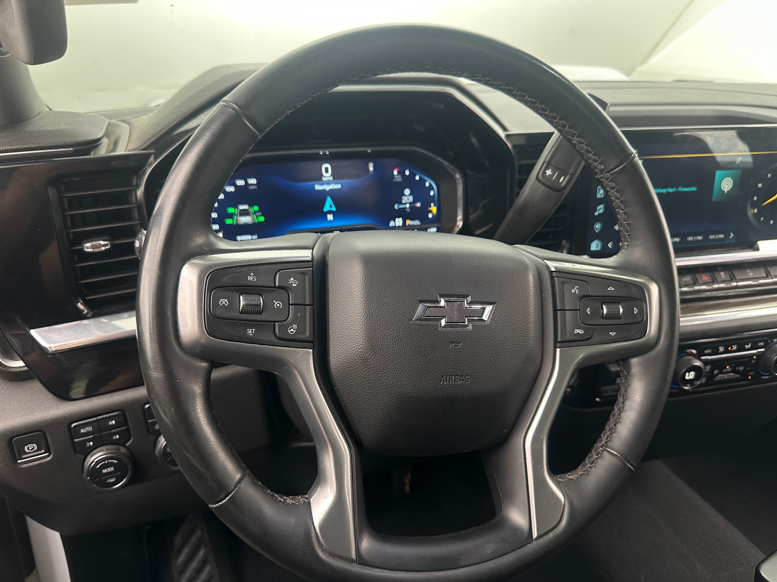 Thumbnail: 2023 Chevrolet Silverado 1500 - 5